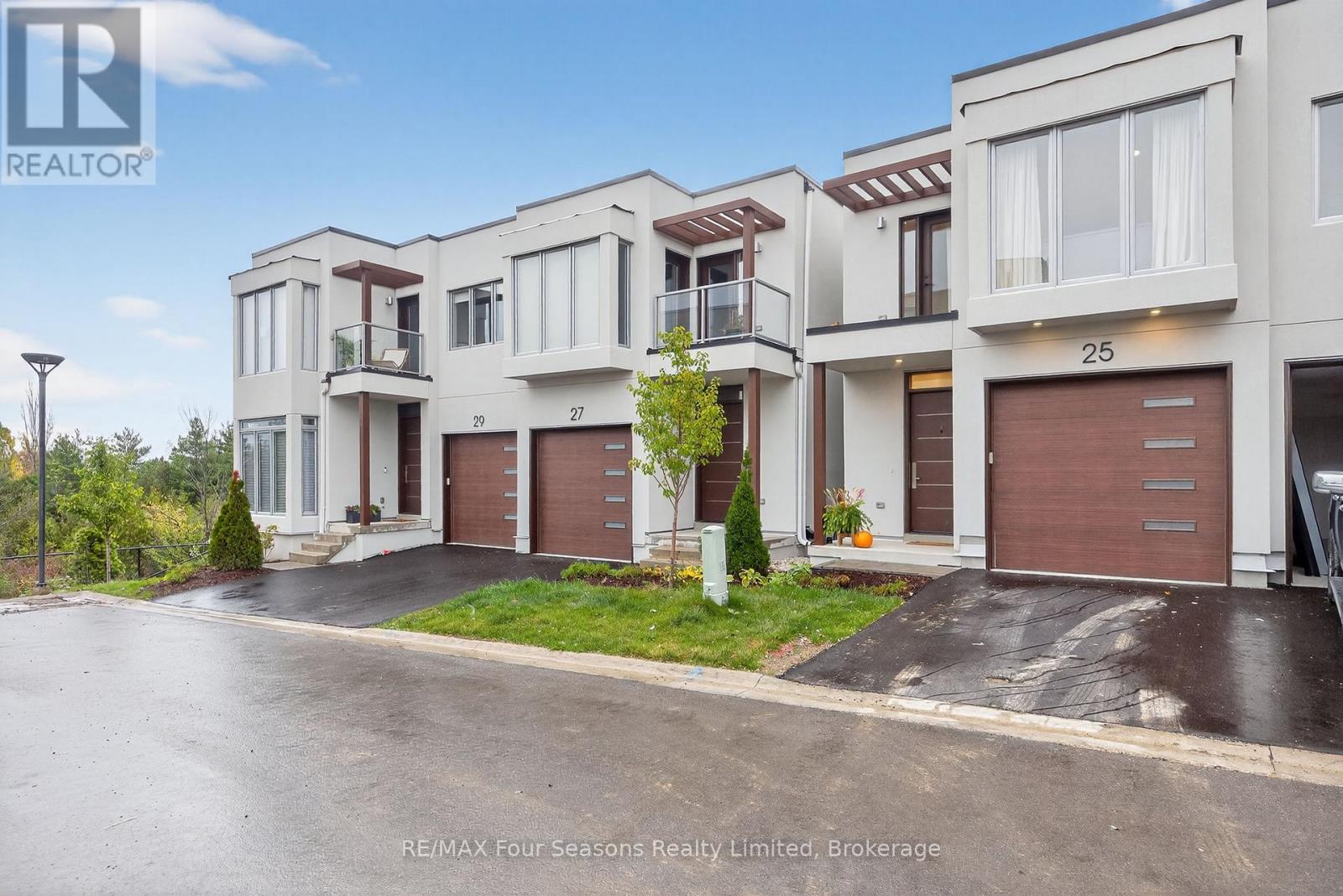 25 Waterview Lane, Blue Mountains, Ontario  N0H 2P0 - Photo 6 - X12479008
