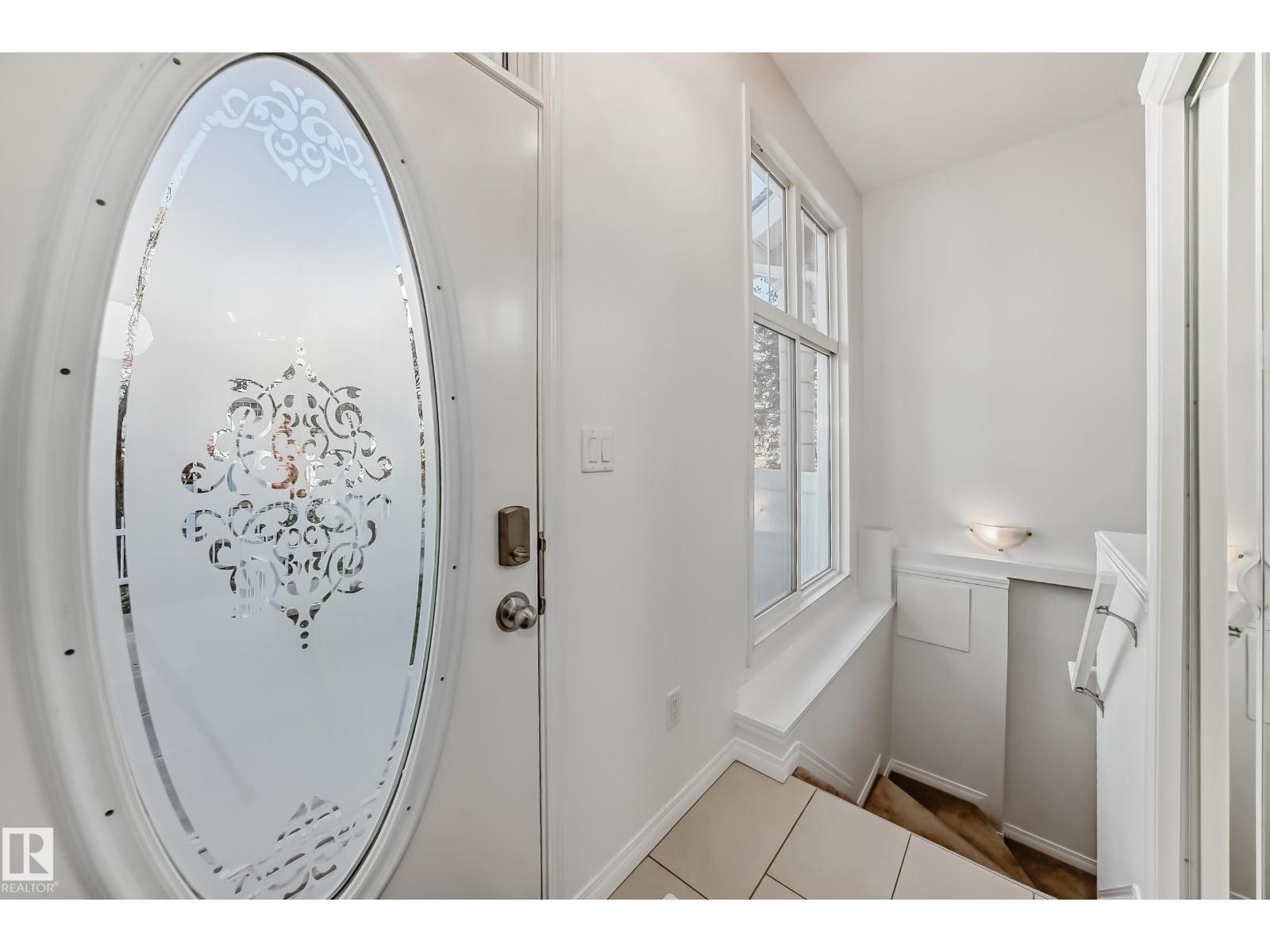 #54 1623 Towne Centre Bv Nw, Edmonton, Alberta  T6R 0S3 - Photo 3 - E4463232