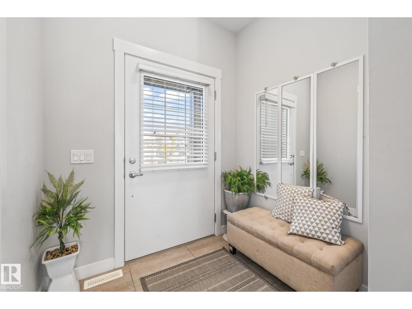 6531 168 Av Nw, Edmonton, Alberta  T5Y 3X9 - Photo 3 - E4463238