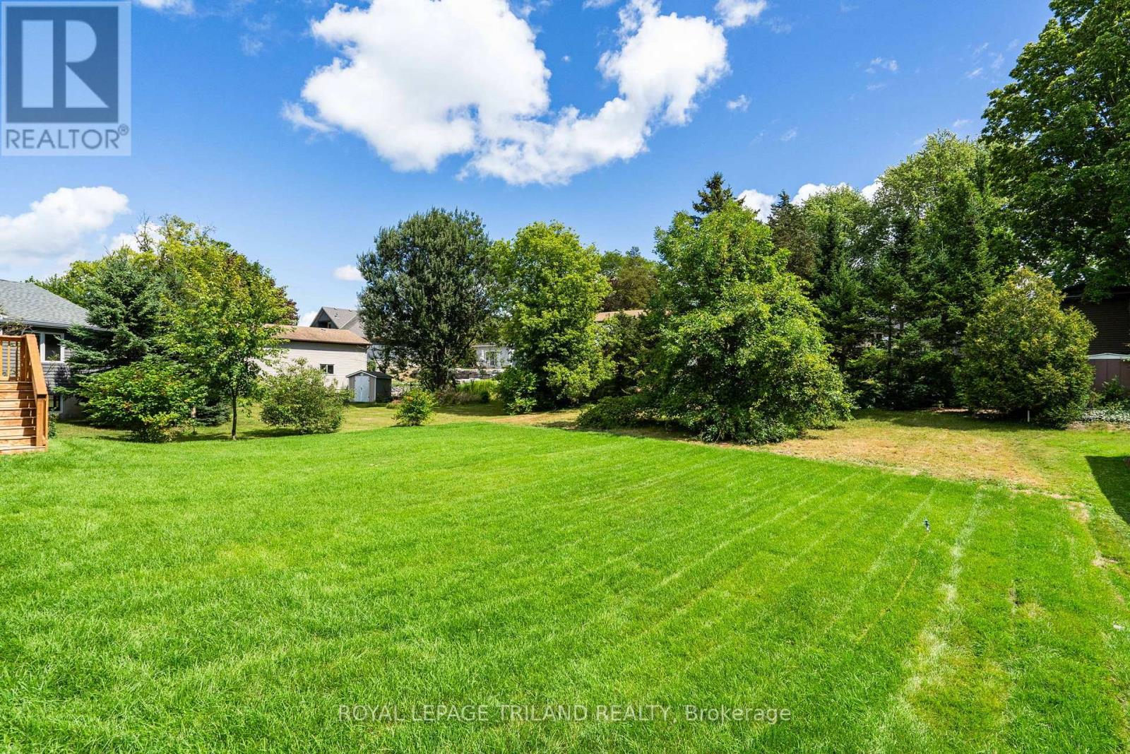 34 Alberta Street, Lambton Shores, Ontario  N0M 1T0 - Photo 43 - X12478969