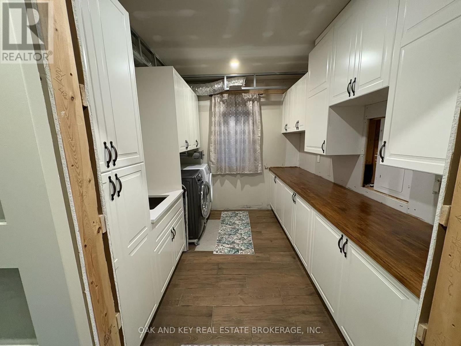 5661 Clandeboye Drive, Lucan Biddulph, Ontario  N0M 2J0 - Photo 8 - X12478978