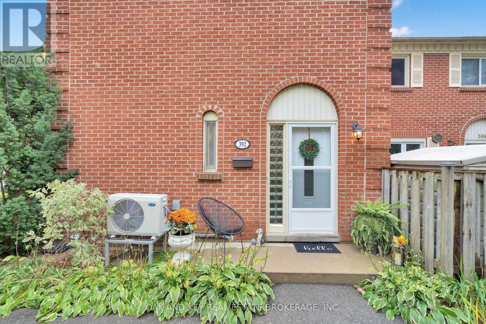 32 - 392 Homestead Court, London North, Ontario  N6G 2E9 - Photo 2 - X12479029