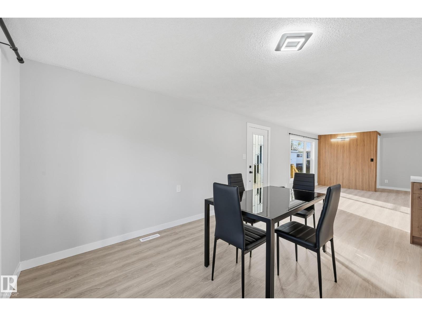 2 Cliff Cr Nw, Edmonton, Alberta  T6P 1B6 - Photo 5 - E4463233