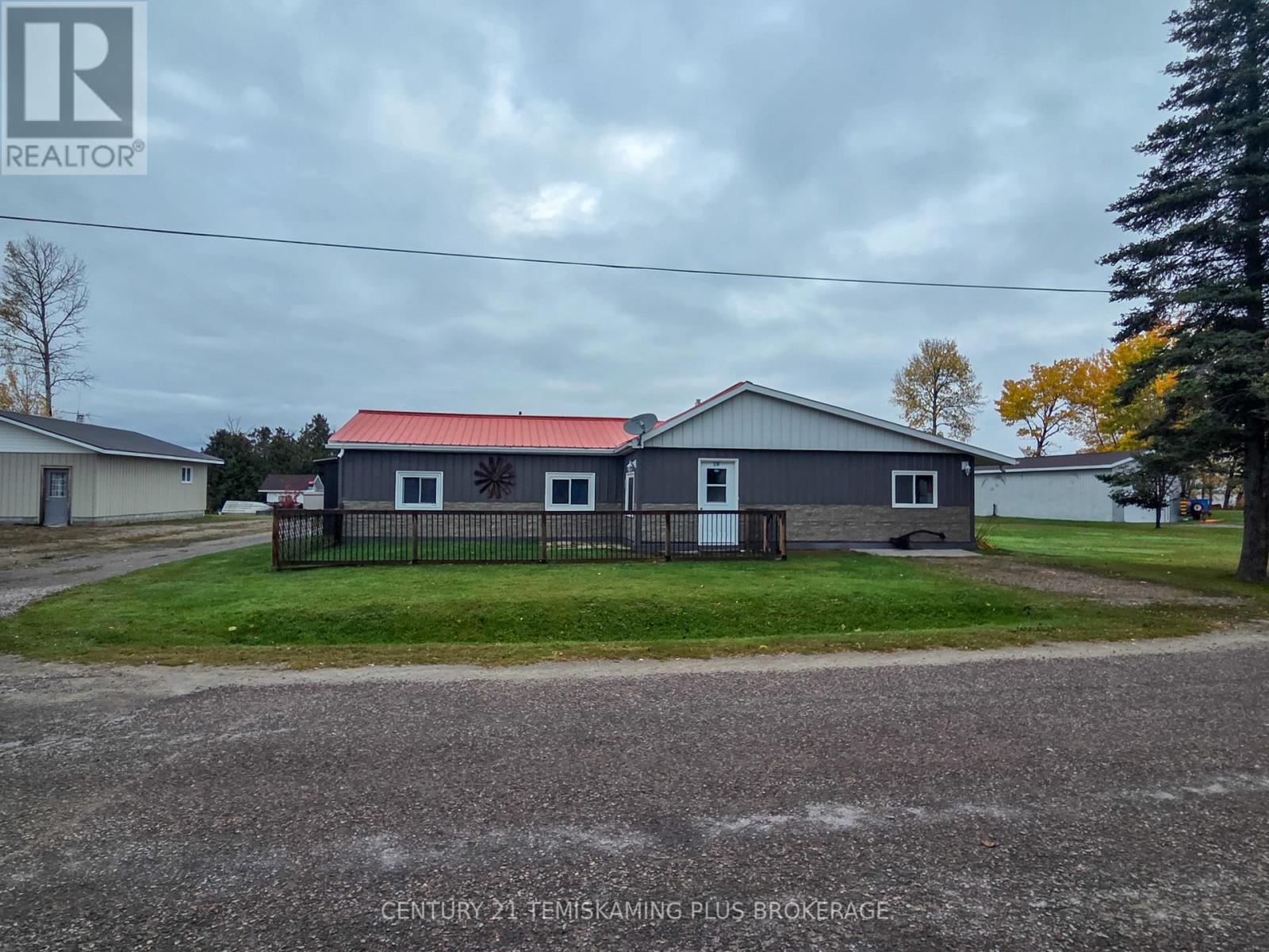 28 Fifth Street, Timiskaming, Ontario  P0J 1G0 - Photo 2 - T12478965