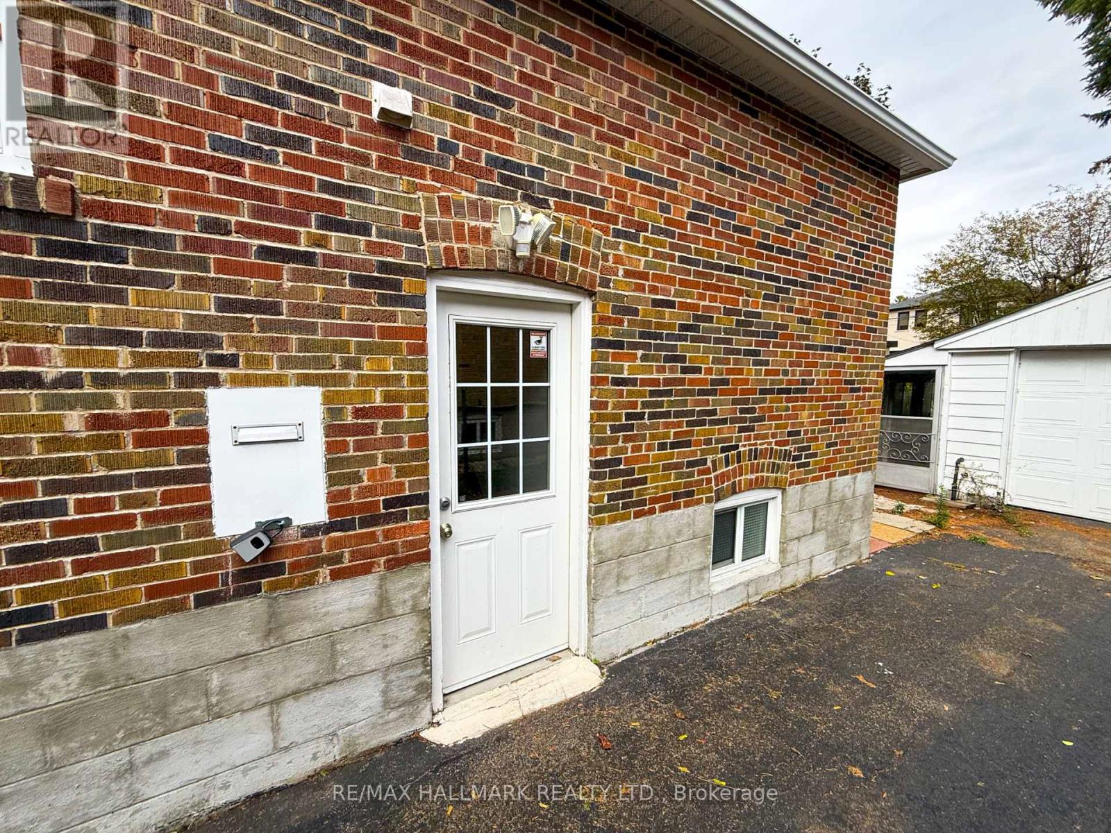 Bsmnt - 20 Bayard Avenue, Toronto, Ontario  M1R 4A3 - Photo 2 - E12478857