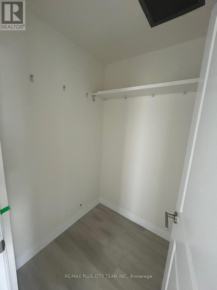 1702 - 3260 Sheppard Avenue E, Toronto, Ontario  M1T 3K3 - Photo 11 - E12478916