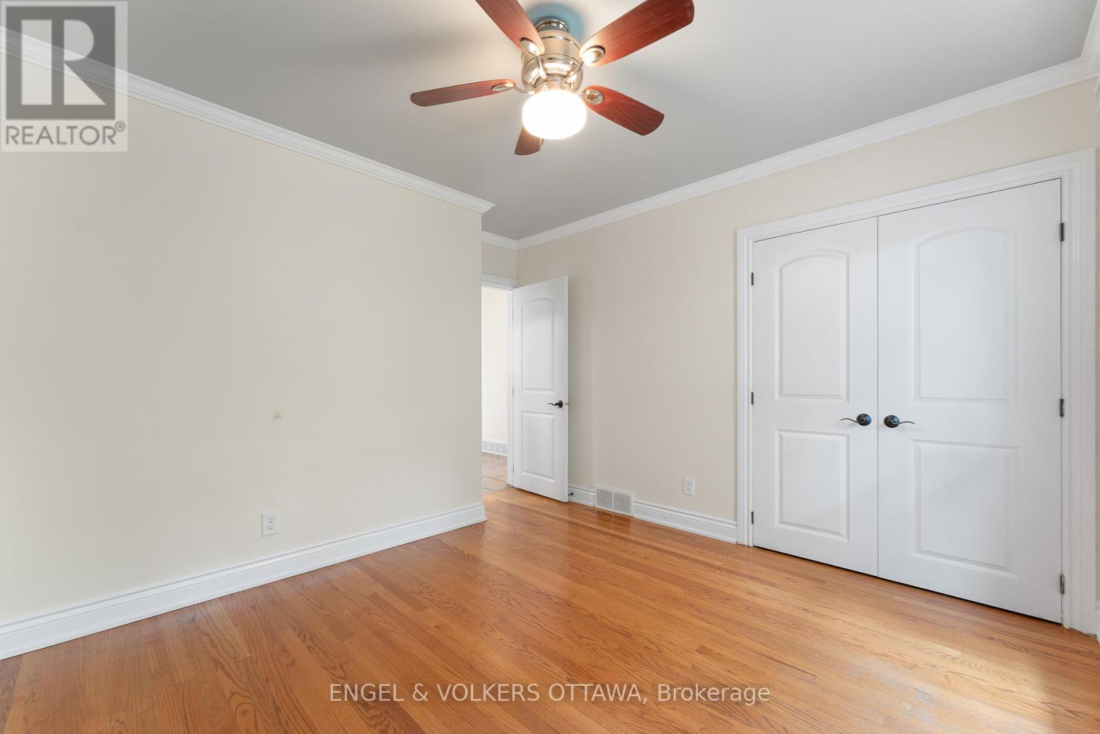 213 Royal Avenue, Ottawa, Ontario  K2A 1T8 - Photo 16 - X12478962
