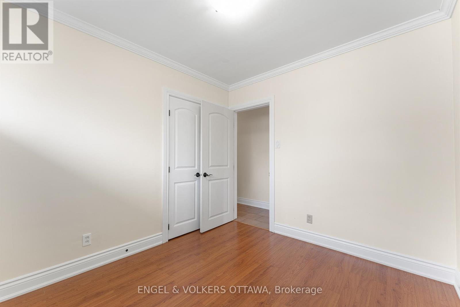 213 Royal Avenue, Ottawa, Ontario  K2A 1T8 - Photo 18 - X12478962