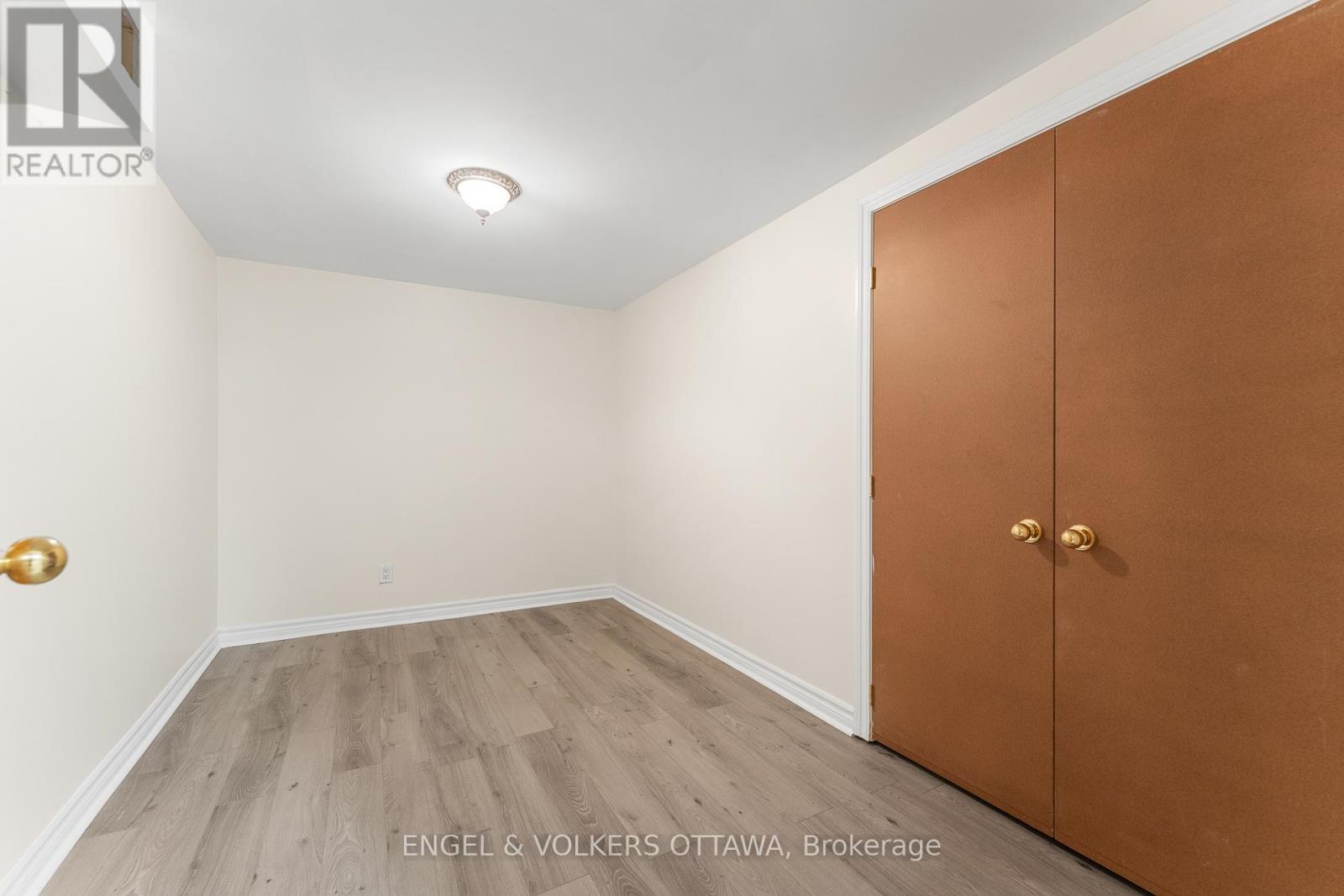 213 Royal Avenue, Ottawa, Ontario  K2A 1T8 - Photo 29 - X12478962