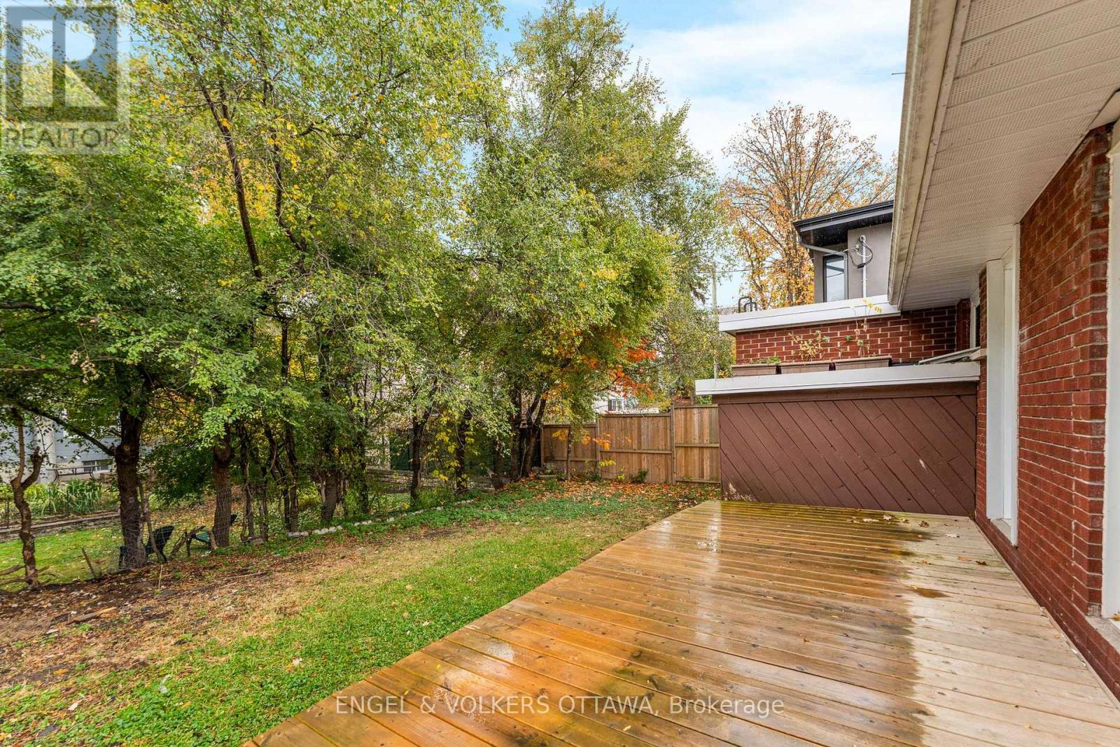 213 Royal Avenue, Ottawa, Ontario  K2A 1T8 - Photo 31 - X12478962