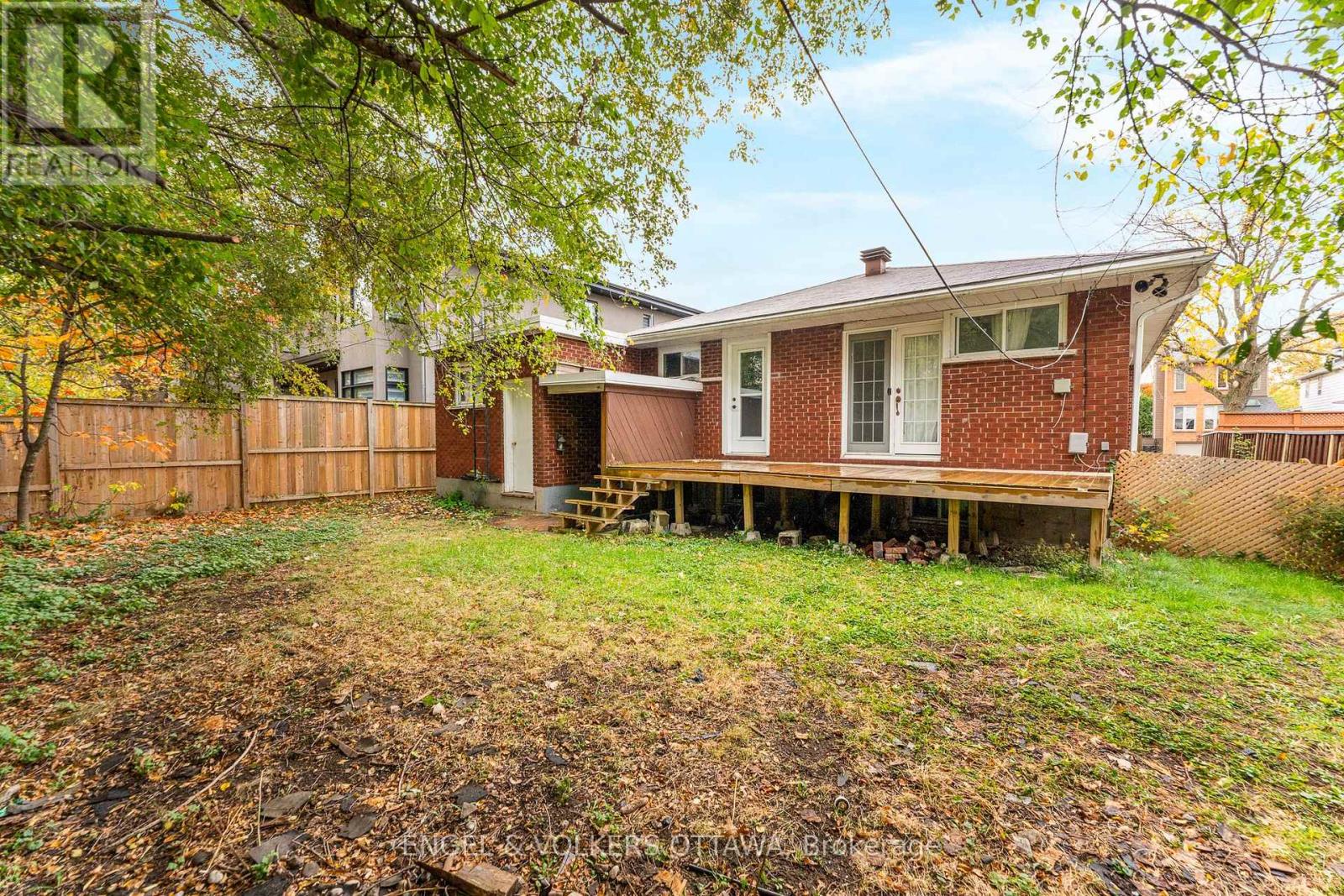 213 Royal Avenue, Ottawa, Ontario  K2A 1T8 - Photo 32 - X12478962