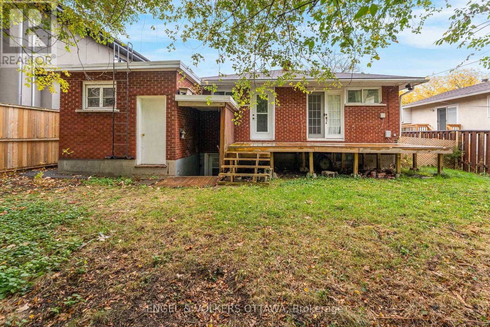 213 Royal Avenue, Ottawa, Ontario  K2A 1T8 - Photo 34 - X12478962