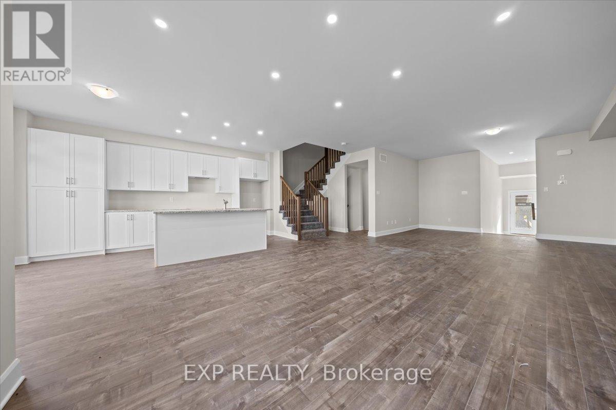 70 Eastwood Drive, Carleton Place, Ontario  K7C 0C4 - Photo 11 - X12478974