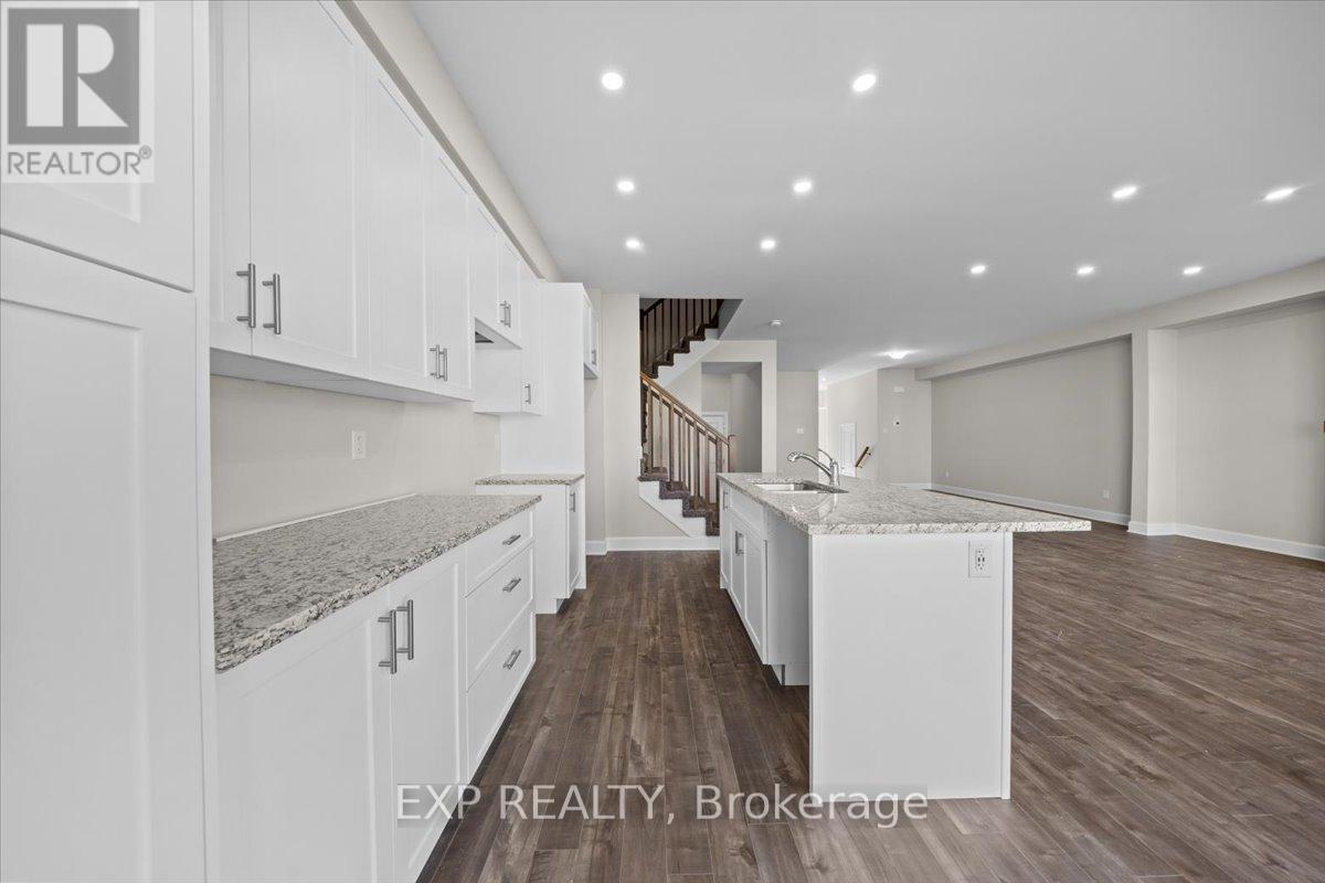 70 Eastwood Drive, Carleton Place, Ontario  K7C 0C4 - Photo 16 - X12478974
