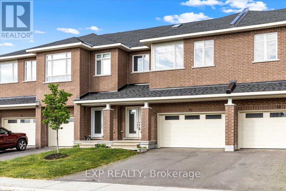 70 Eastwood Drive, Carleton Place, Ontario  K7C 0C4 - Photo 2 - X12478974