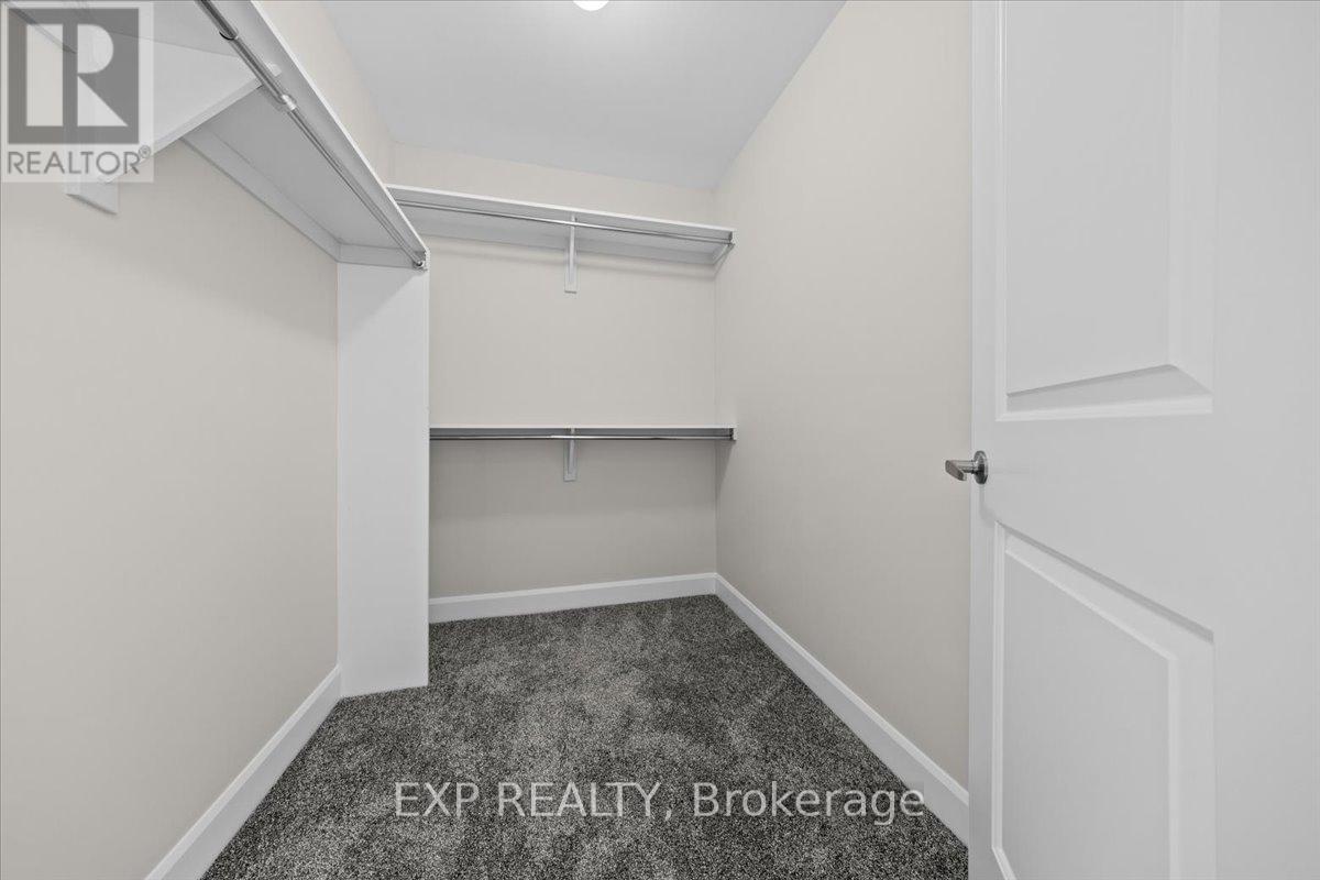 70 Eastwood Drive, Carleton Place, Ontario  K7C 0C4 - Photo 27 - X12478974
