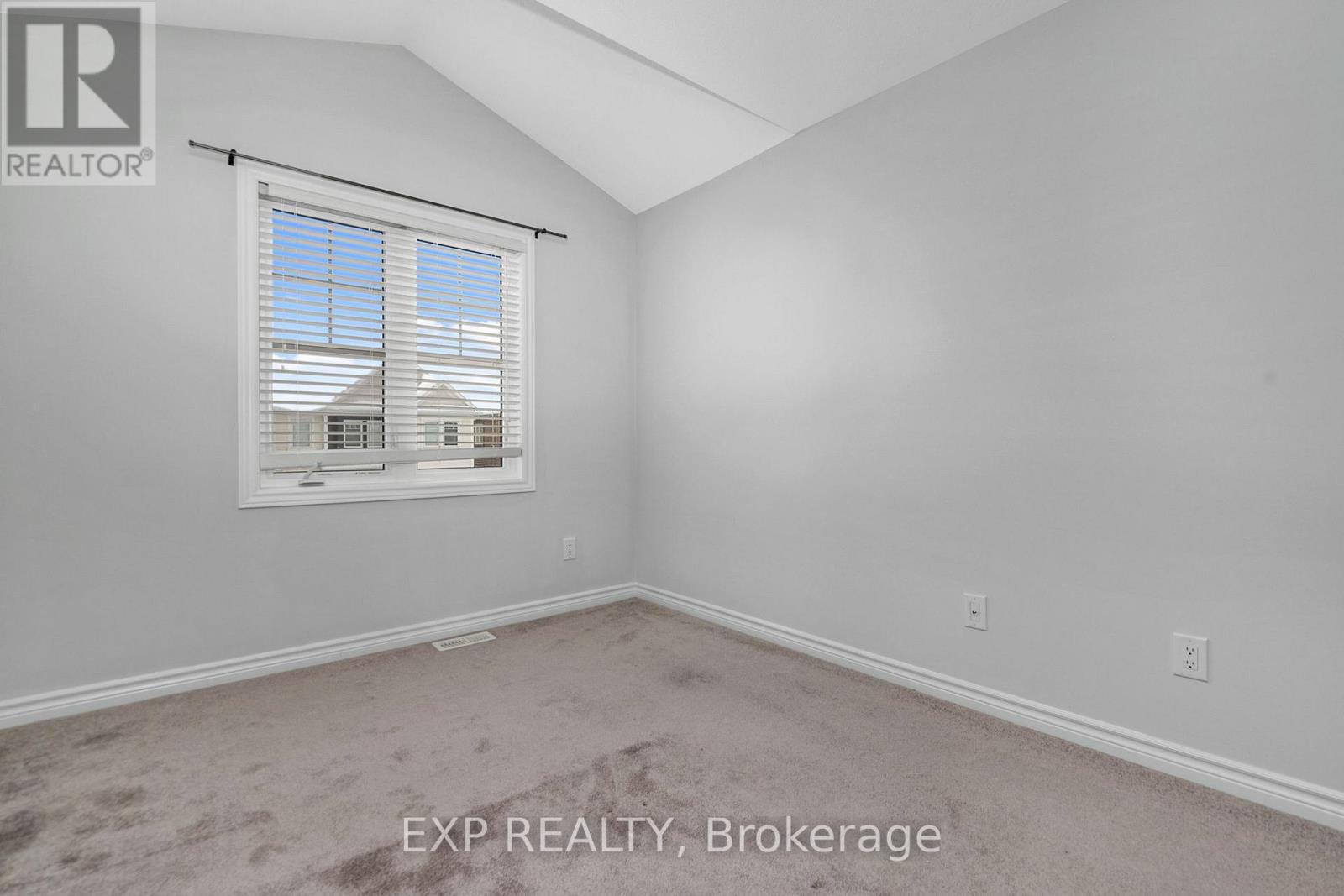405 Gerardia Lane, Ottawa, Ontario  K4A 3T9 - Photo 11 - X12478986