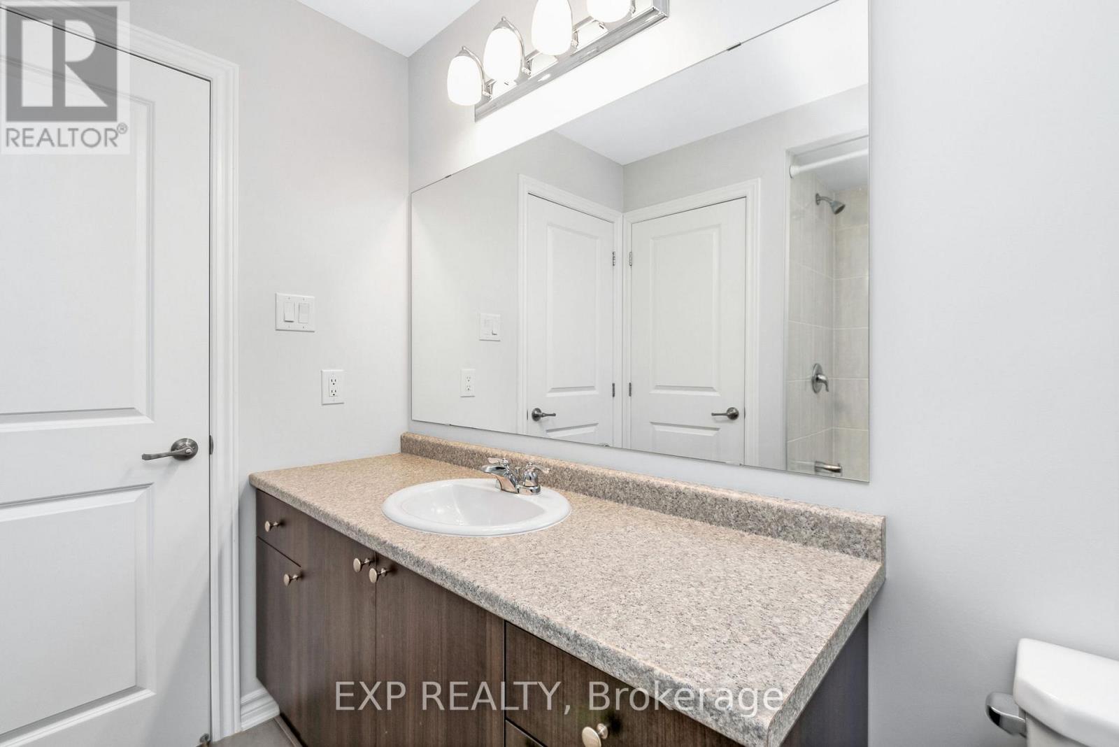 405 Gerardia Lane, Ottawa, Ontario  K4A 3T9 - Photo 13 - X12478986