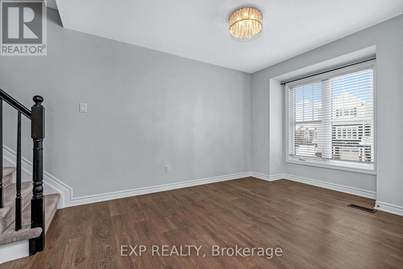 405 Gerardia Lane, Ottawa, Ontario  K4A 3T9 - Photo 3 - X12478986