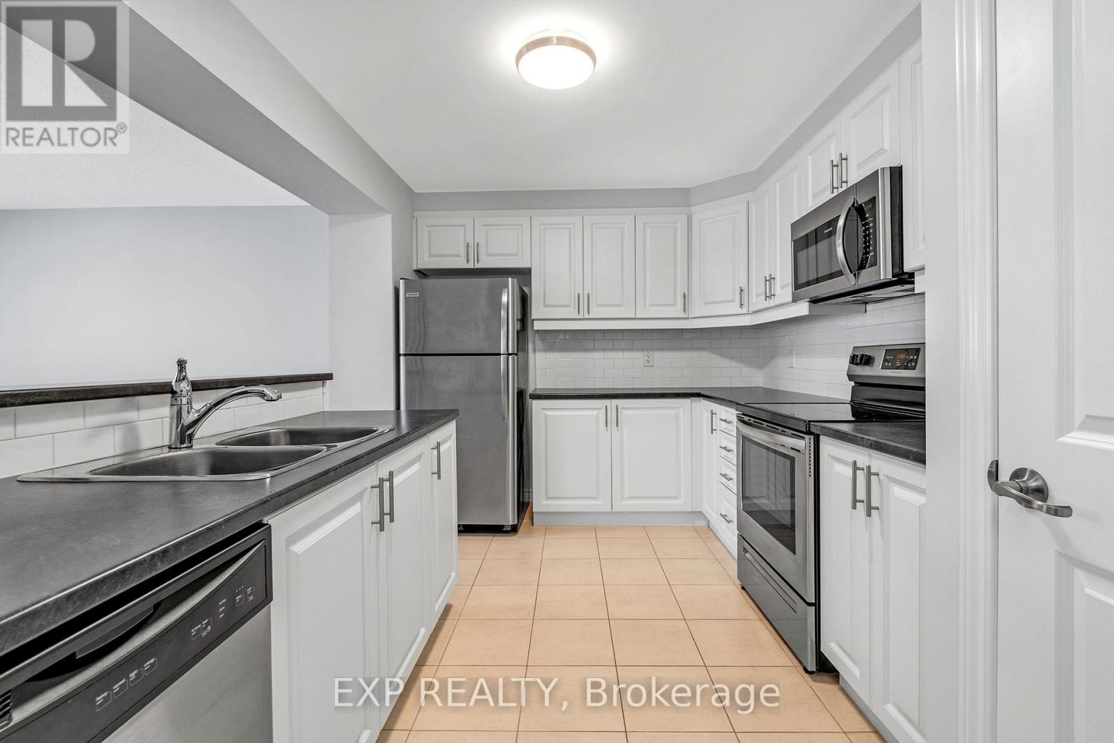 405 Gerardia Lane, Ottawa, Ontario  K4A 3T9 - Photo 5 - X12478986