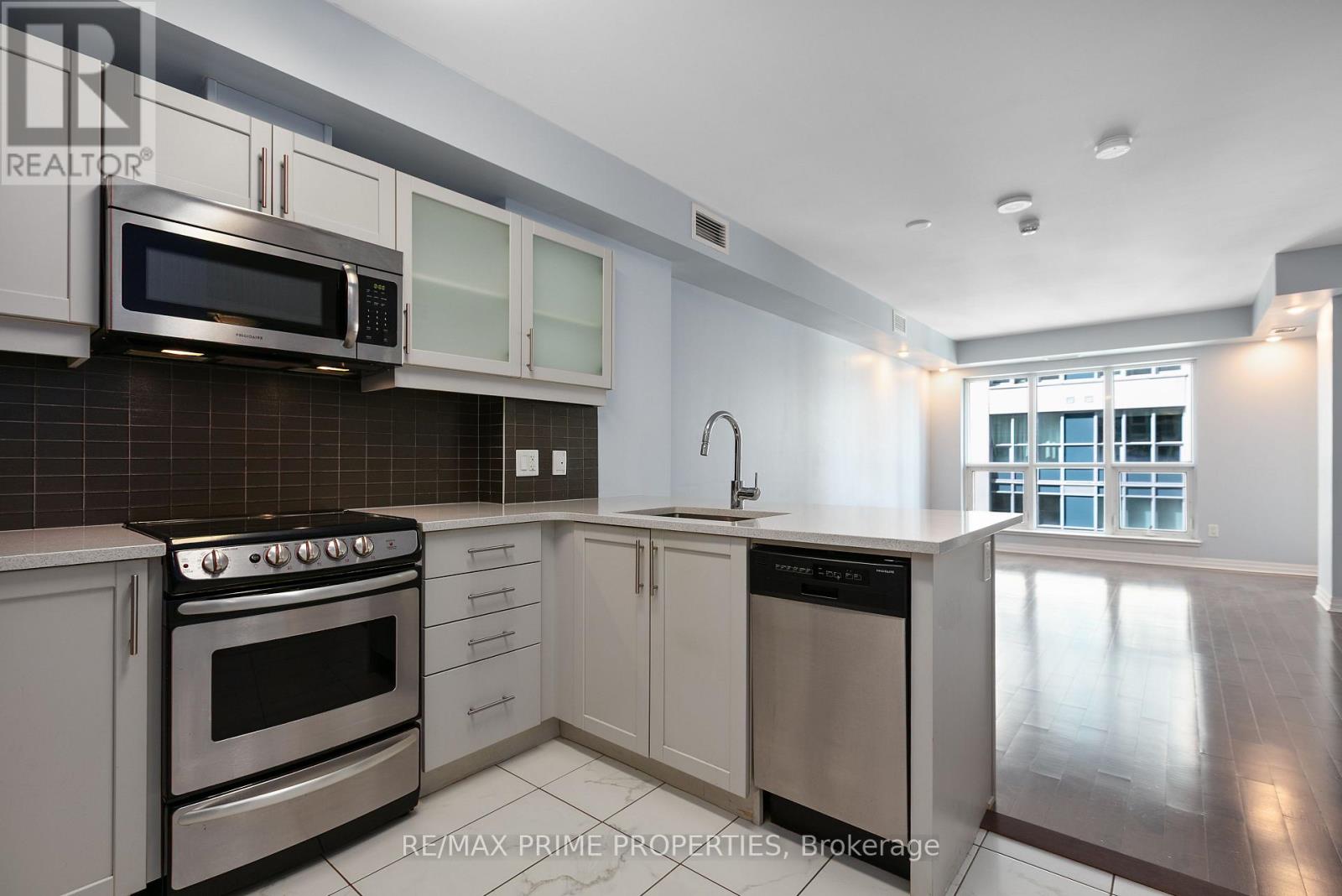 1306 - 195 Besserer Street, Ottawa, Ontario  K1N 0B6 - Photo 11 - X12479005