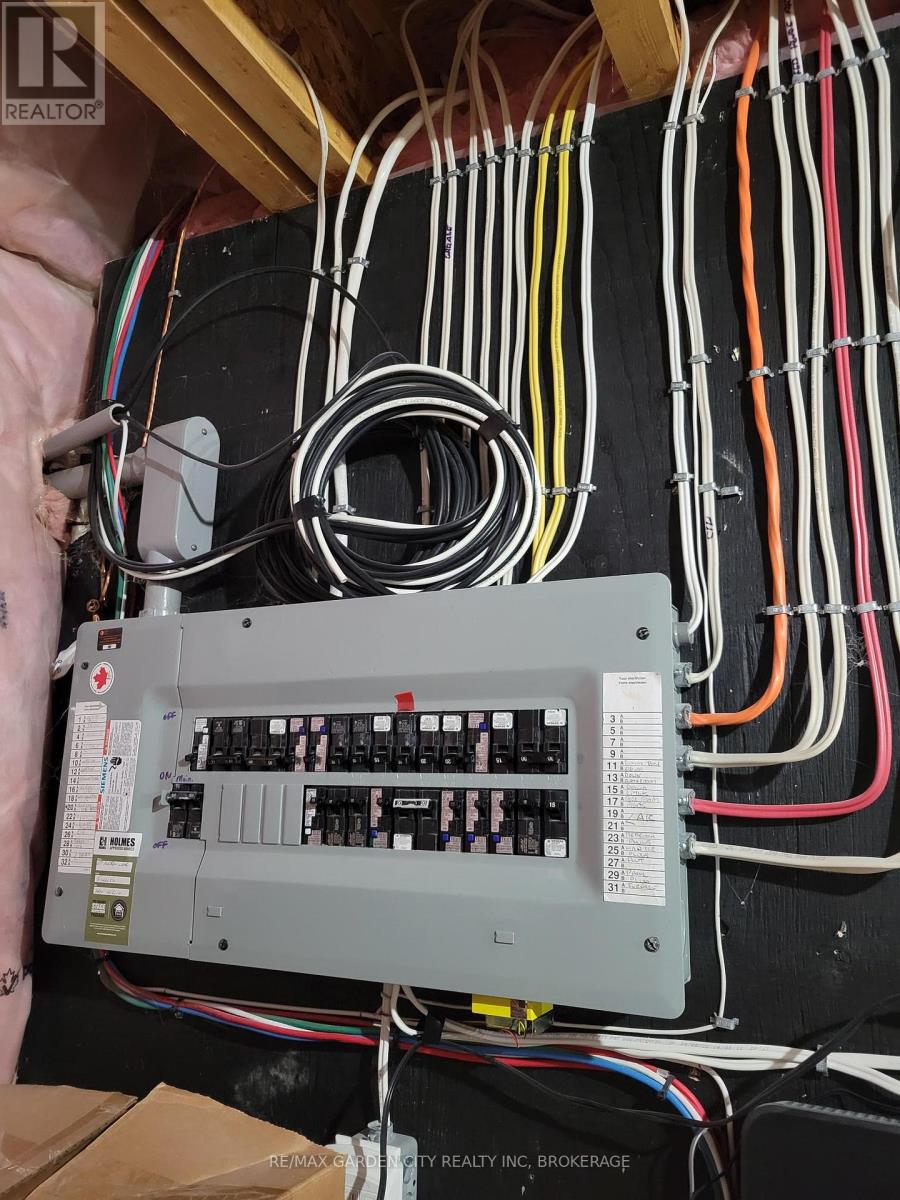 27 Andrew Lane, Thorold, Ontario  L2V 0E3 - Photo 47 - X12478942