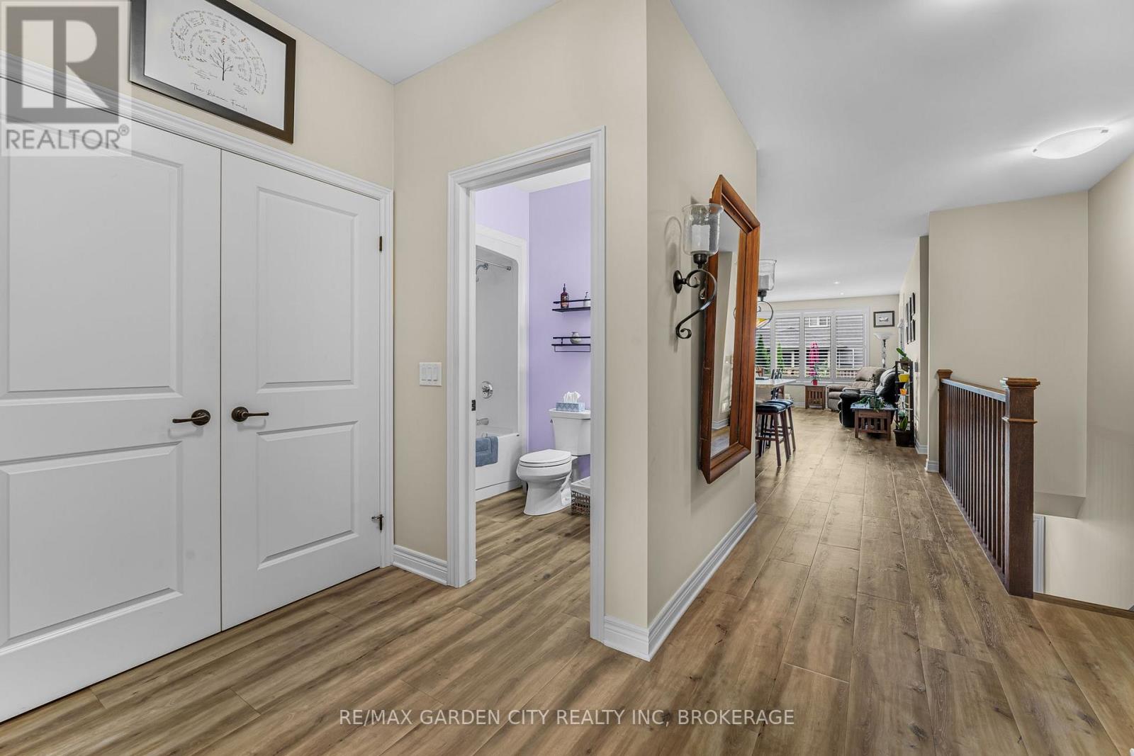 27 Andrew Lane, Thorold, Ontario  L2V 0E3 - Photo 8 - X12478942