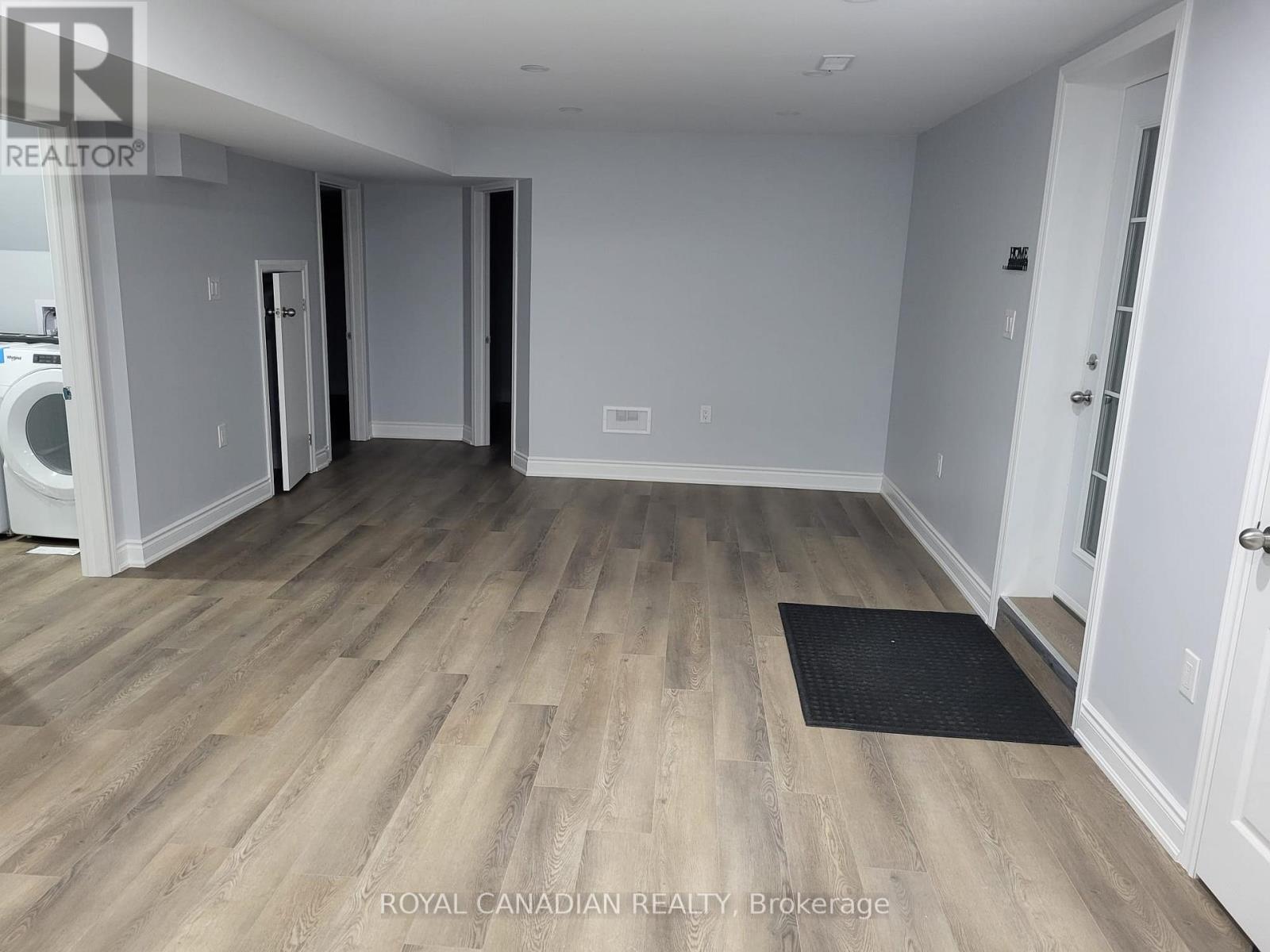 Bsmt - 25 Kidd Street, Bradford West Gwillimbury, Ontario  L3Z 0G7 - Photo 11 - N12478852