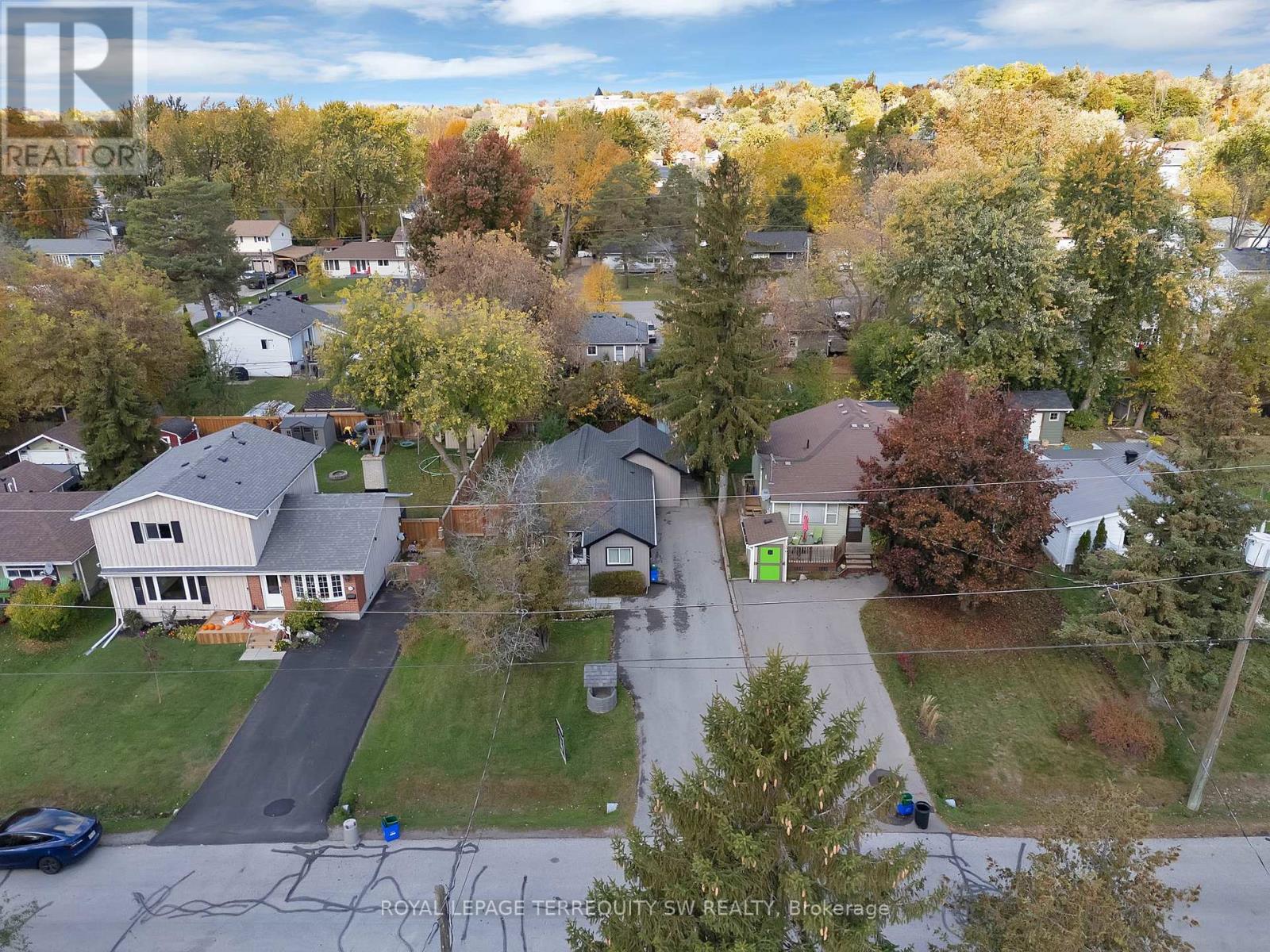 172 Spring Road, Georgina, Ontario  L4P 2K6 - Photo 33 - N12478874