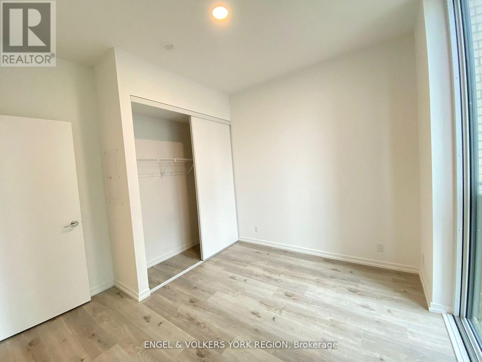 206 - 1000 Portage Parkway S, Vaughan, Ontario  L4K 0L1 - Photo 8 - N12478905