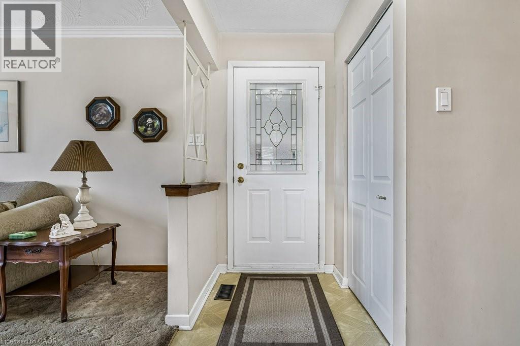 526 Elwood Road, Burlington, Ontario  L7N 3C7 - Photo 6 - 40780108
