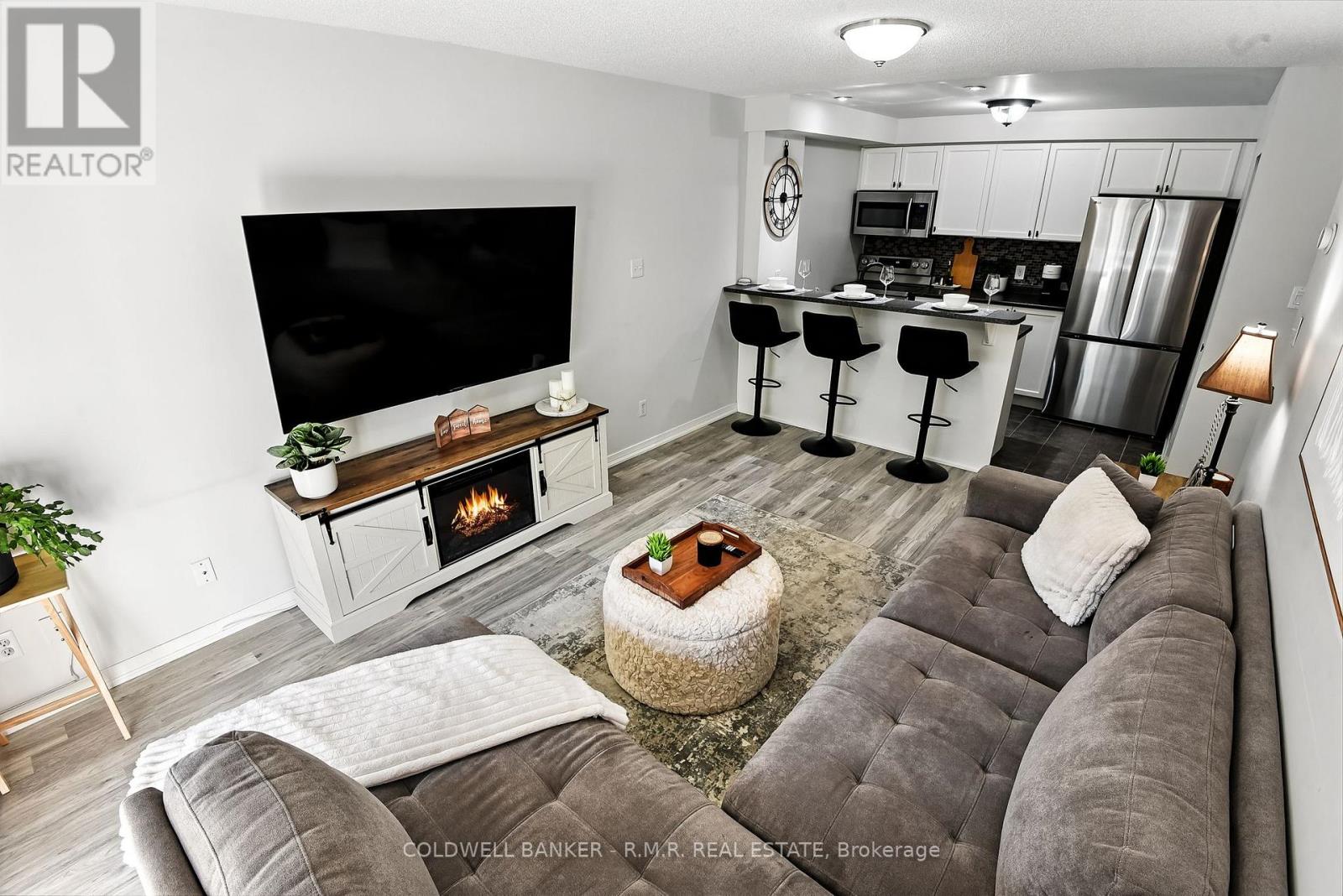 310 - 124 Aspen Springs Drive, Clarington, Ontario  L1C 0G8 - Photo 12 - E12478923