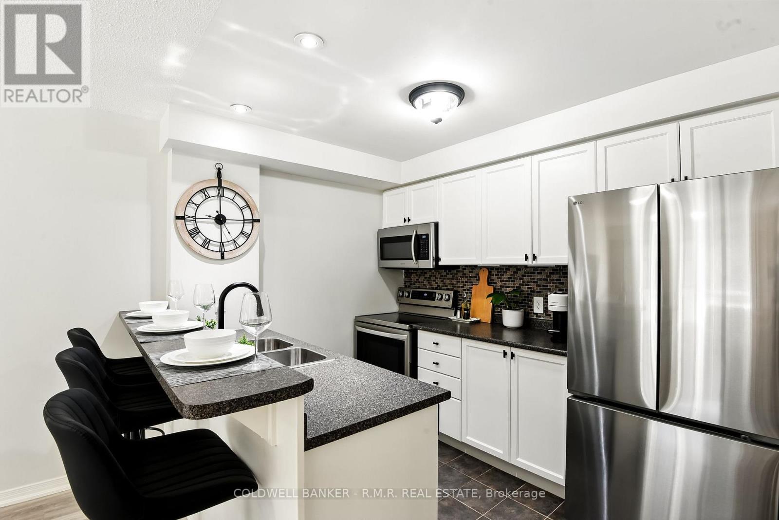 310 - 124 Aspen Springs Drive, Clarington, Ontario  L1C 0G8 - Photo 14 - E12478923