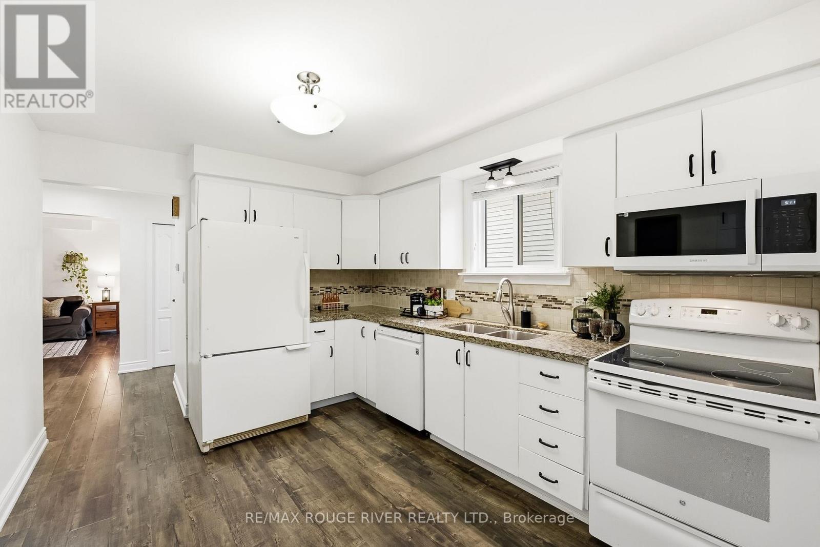 244 Northminster Court, Oshawa, Ontario  L1G 7M6 - Photo 12 - E12478953
