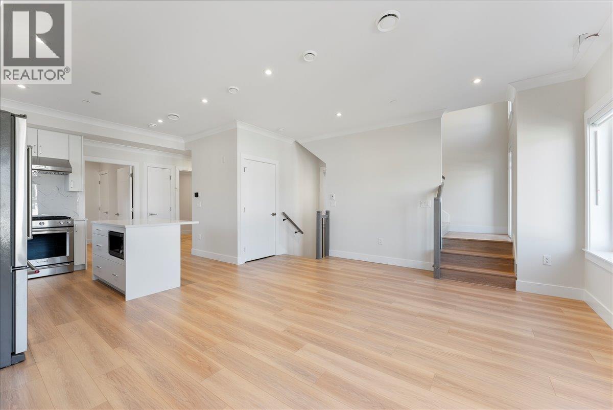 4856 Slocan Street, Vancouver, British Columbia  V5R 2A3 - Photo 12 - R3061335