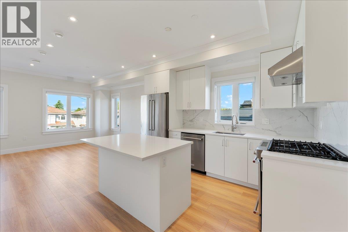 4856 Slocan Street, Vancouver, British Columbia  V5R 2A3 - Photo 11 - R3061335