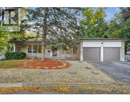 266 GRANGEWOOD Court, Waterloo, Ontario