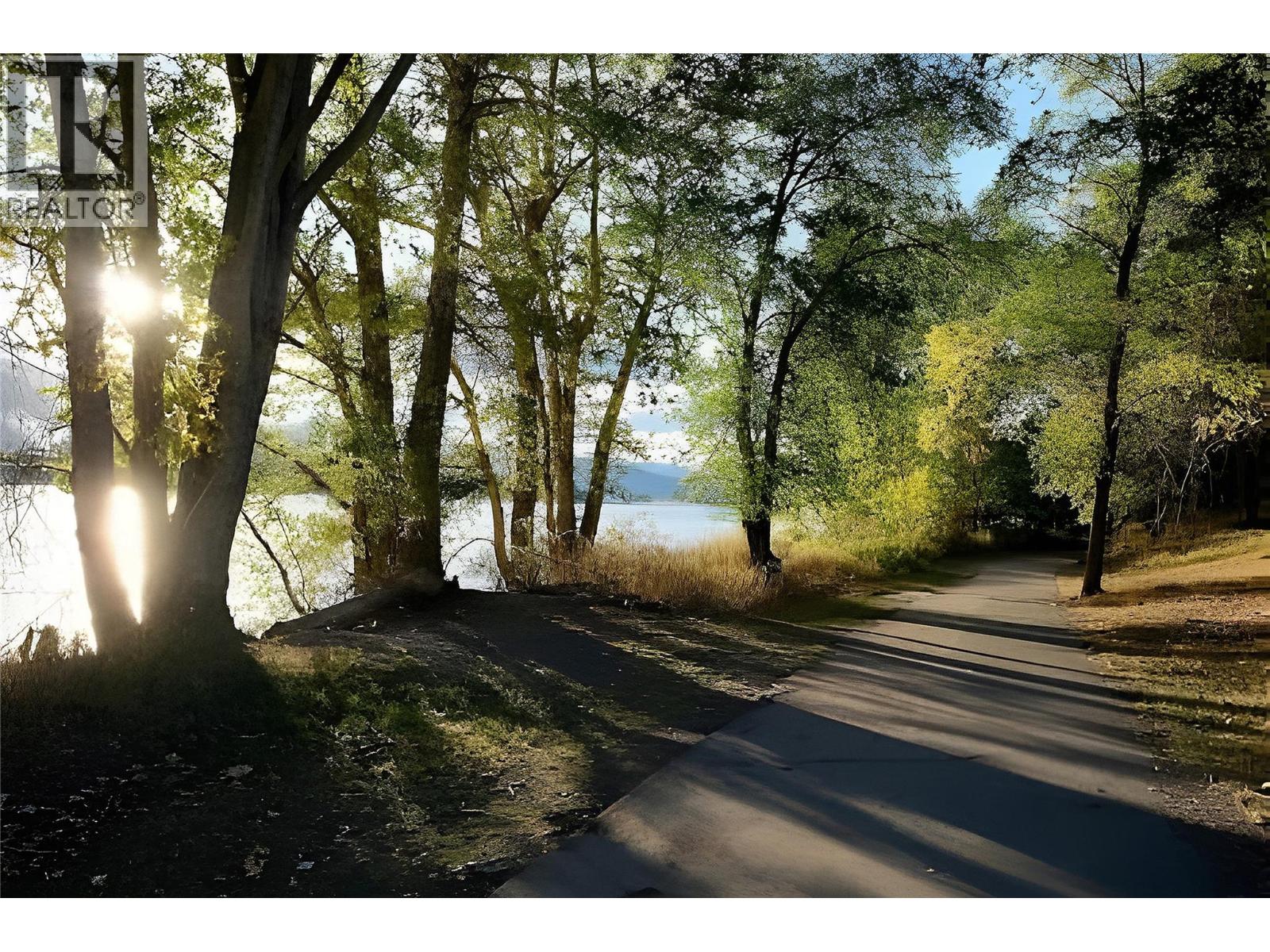 502 Holt Street, Kamloops, British Columbia  V2B 5E7 - Photo 39 - 10366441