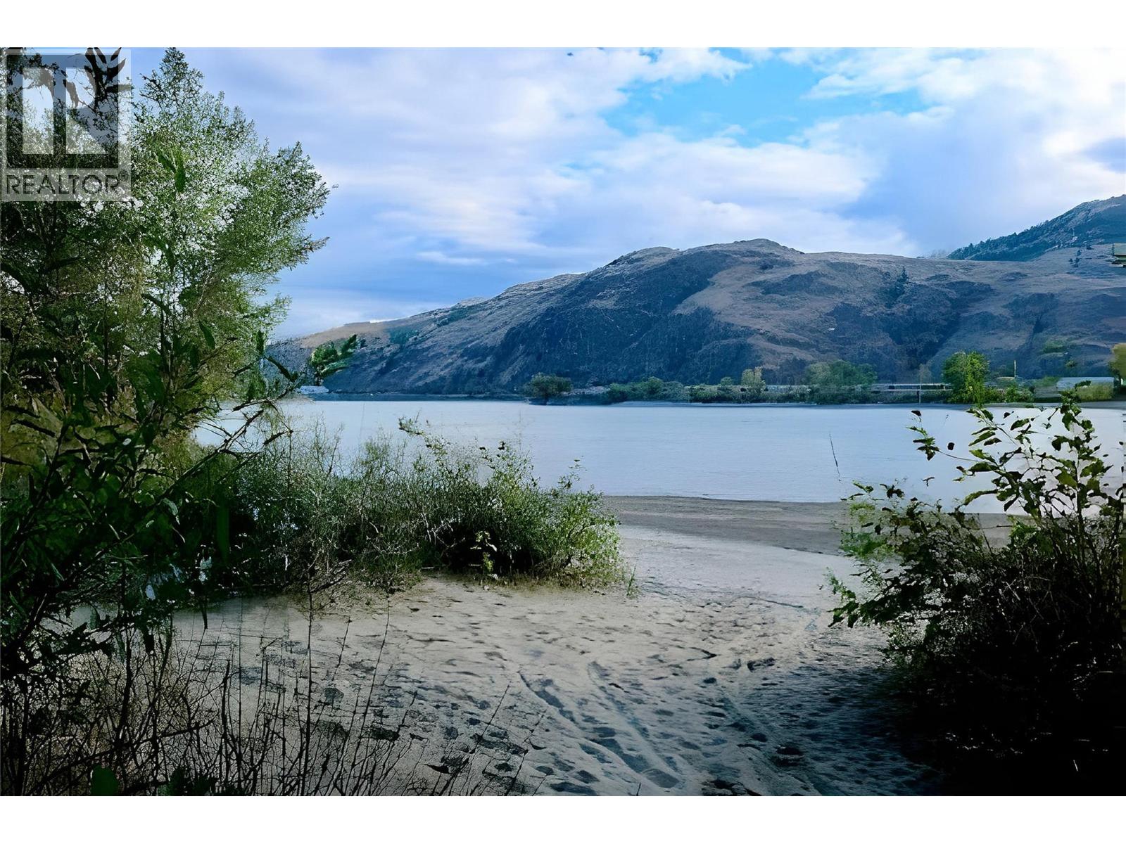 502 Holt Street, Kamloops, British Columbia  V2B 5E7 - Photo 3 - 10366441