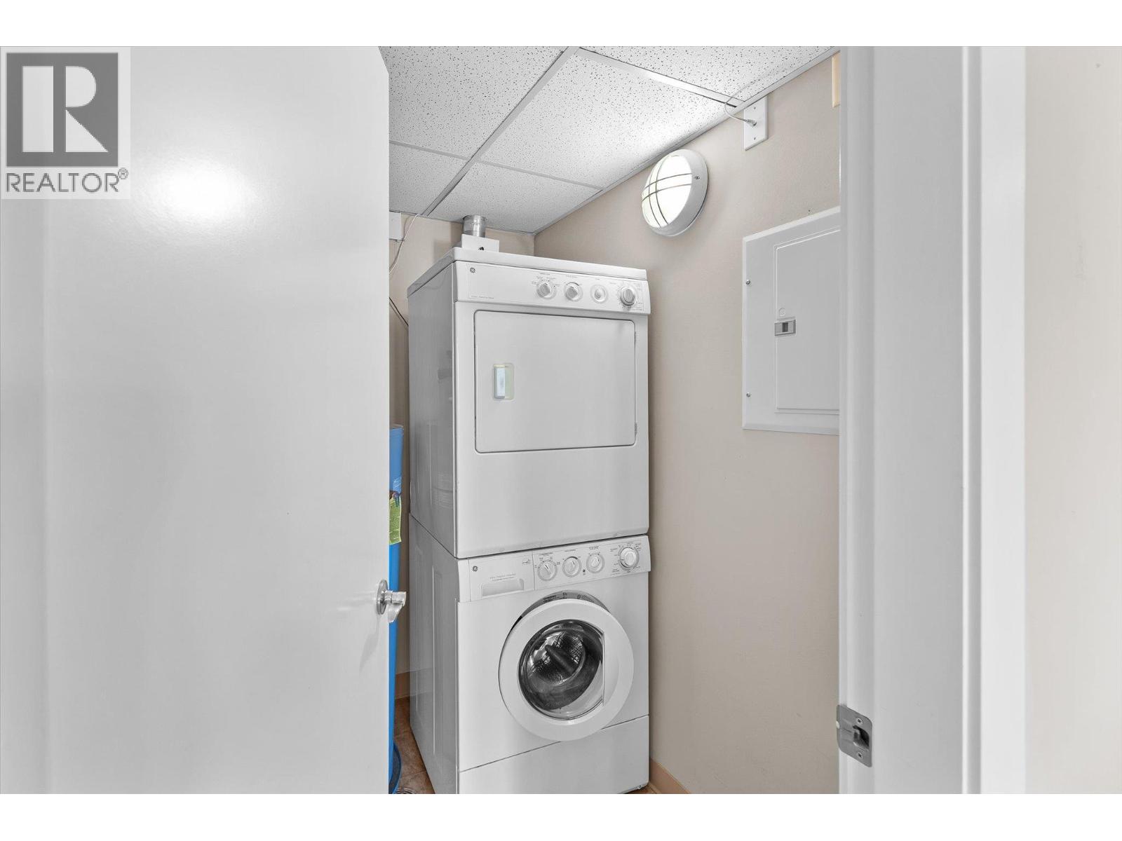 1160 Bernard Avenue Unit# 1207, Kelowna, British Columbia  V1Y 6R2 - Photo 23 - 10366506
