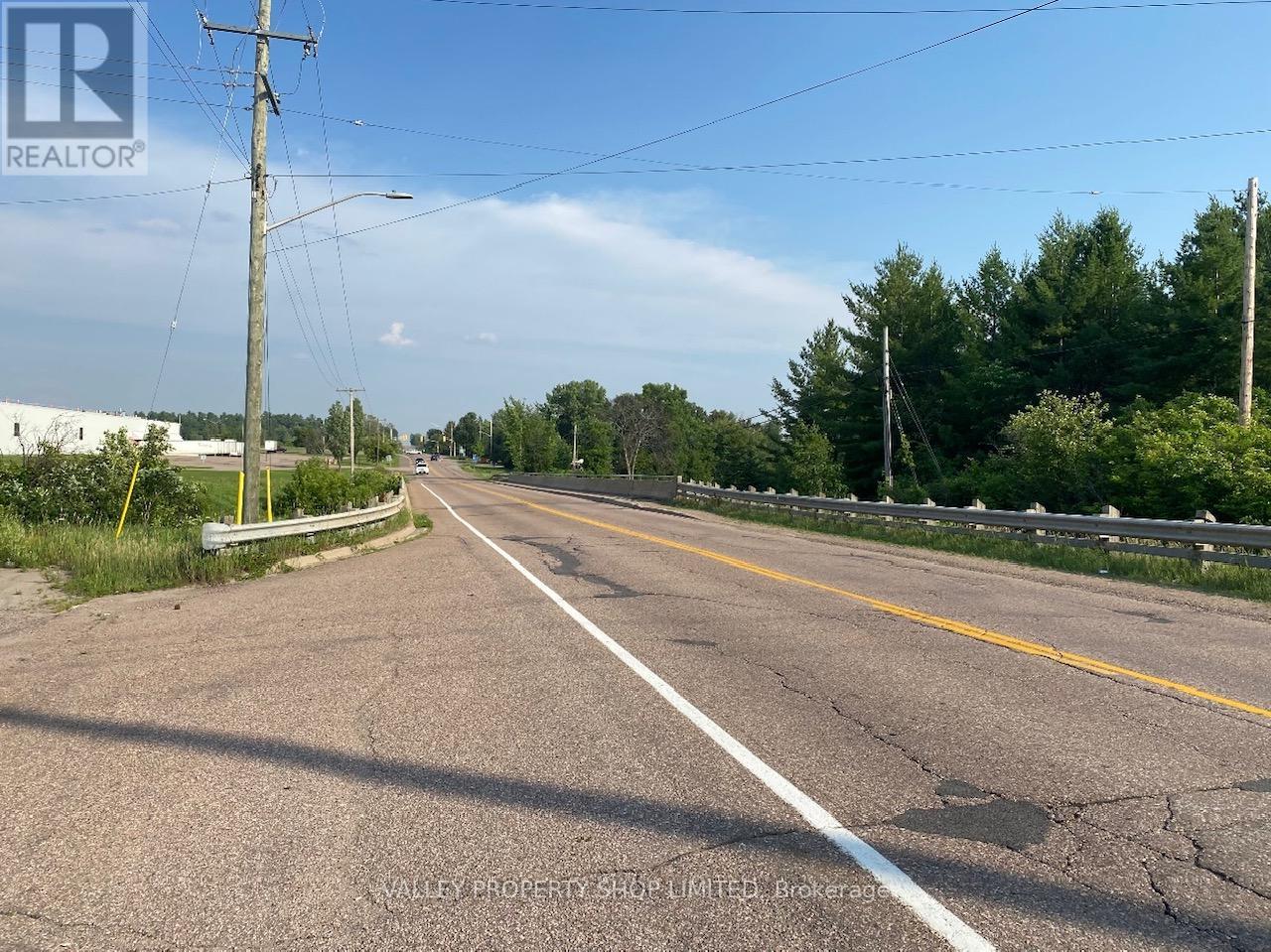 299 Boundary Road E, Pembroke, Ontario  K8A 6W5 - Photo 5 - X12479014
