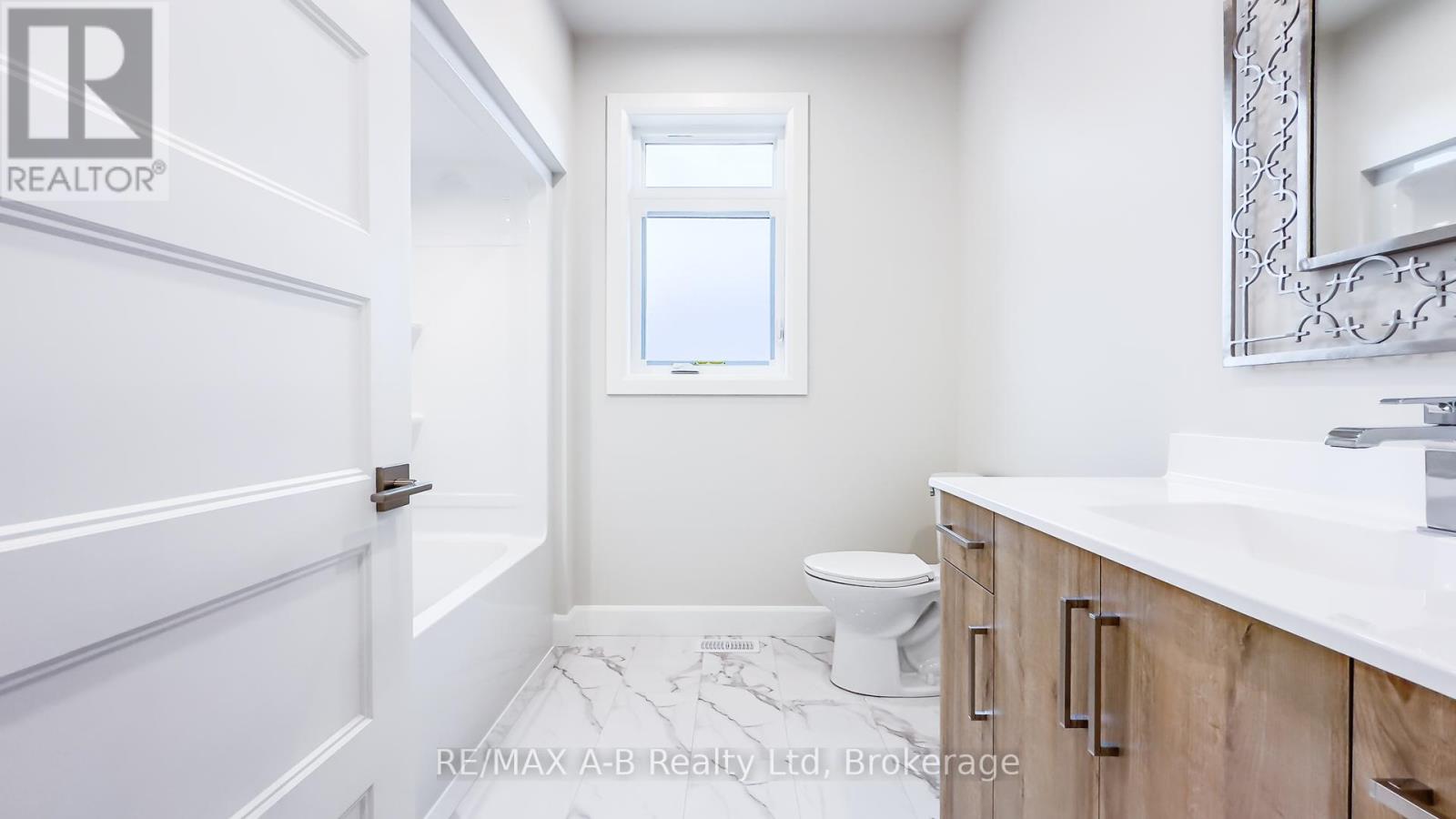 21 Nelson Street, West Perth (Mitchell), Ontario  N0K 1N0 - Photo 19 - X12419298
