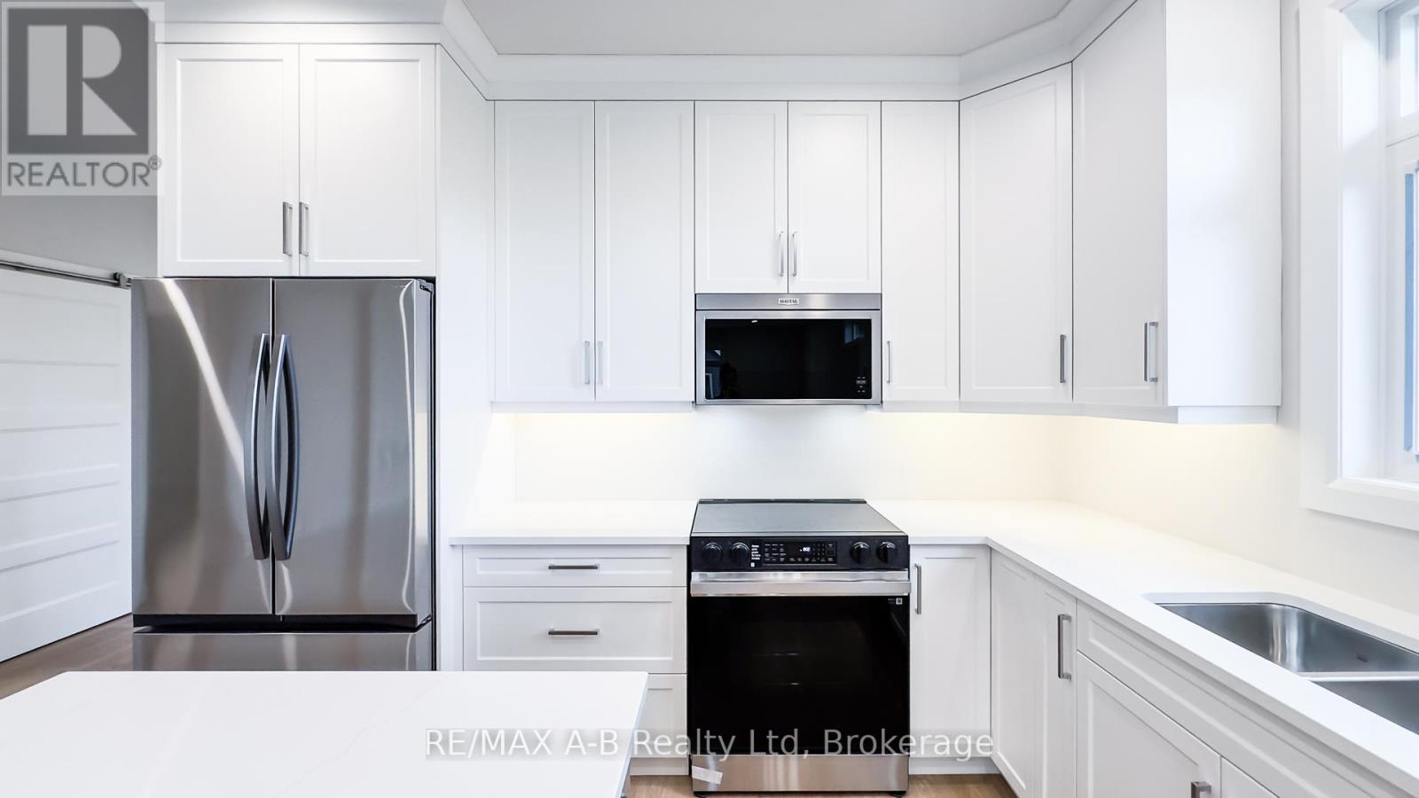 21 Nelson Street, West Perth (Mitchell), Ontario  N0K 1N0 - Photo 18 - X12419298