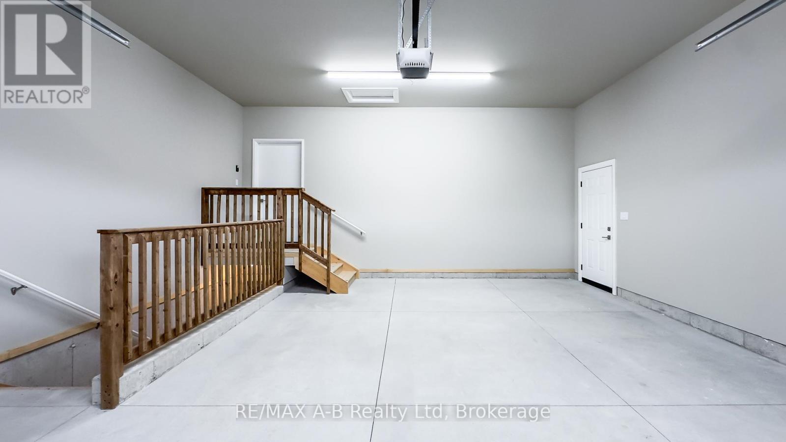 21 Nelson Street, West Perth (Mitchell), Ontario  N0K 1N0 - Photo 33 - X12419298