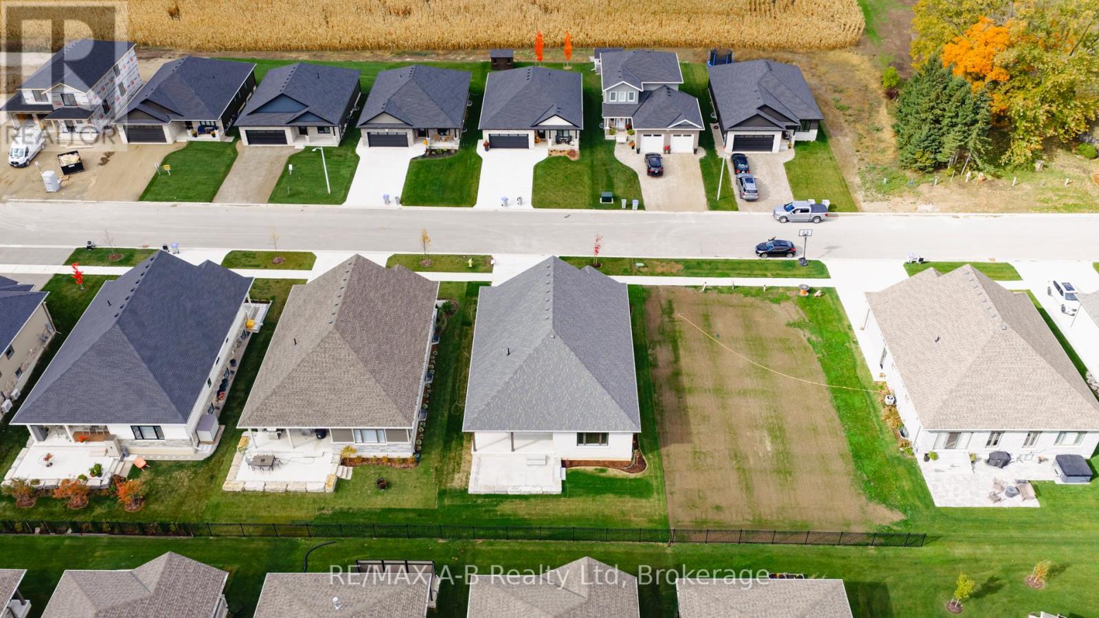 21 Nelson Street, West Perth (Mitchell), Ontario  N0K 1N0 - Photo 43 - X12419298