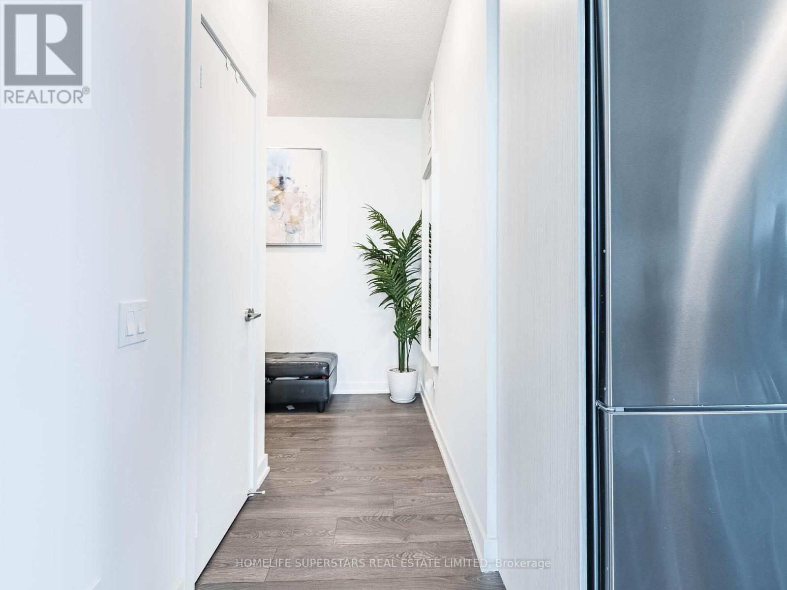 1810 - 251 Manitoba Street, Toronto, Ontario  M8Y 0C7 - Photo 12 - W12478842