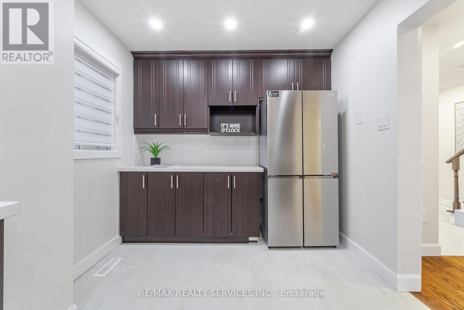 96 Toba Crescent, Brampton, Ontario  L6Z 4R8 - Photo 18 - W12478843