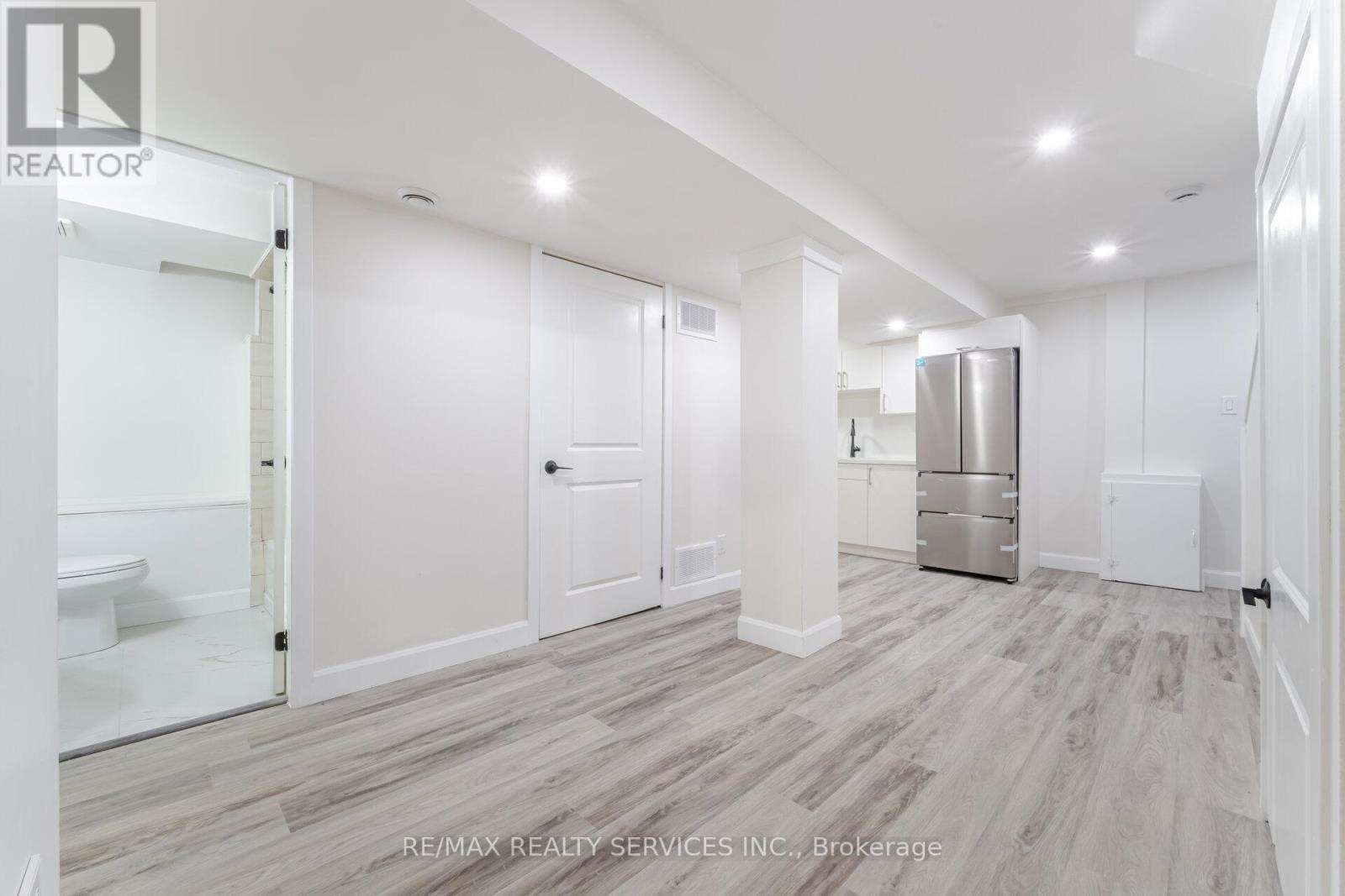 96 Toba Crescent, Brampton, Ontario  L6Z 4R8 - Photo 42 - W12478843