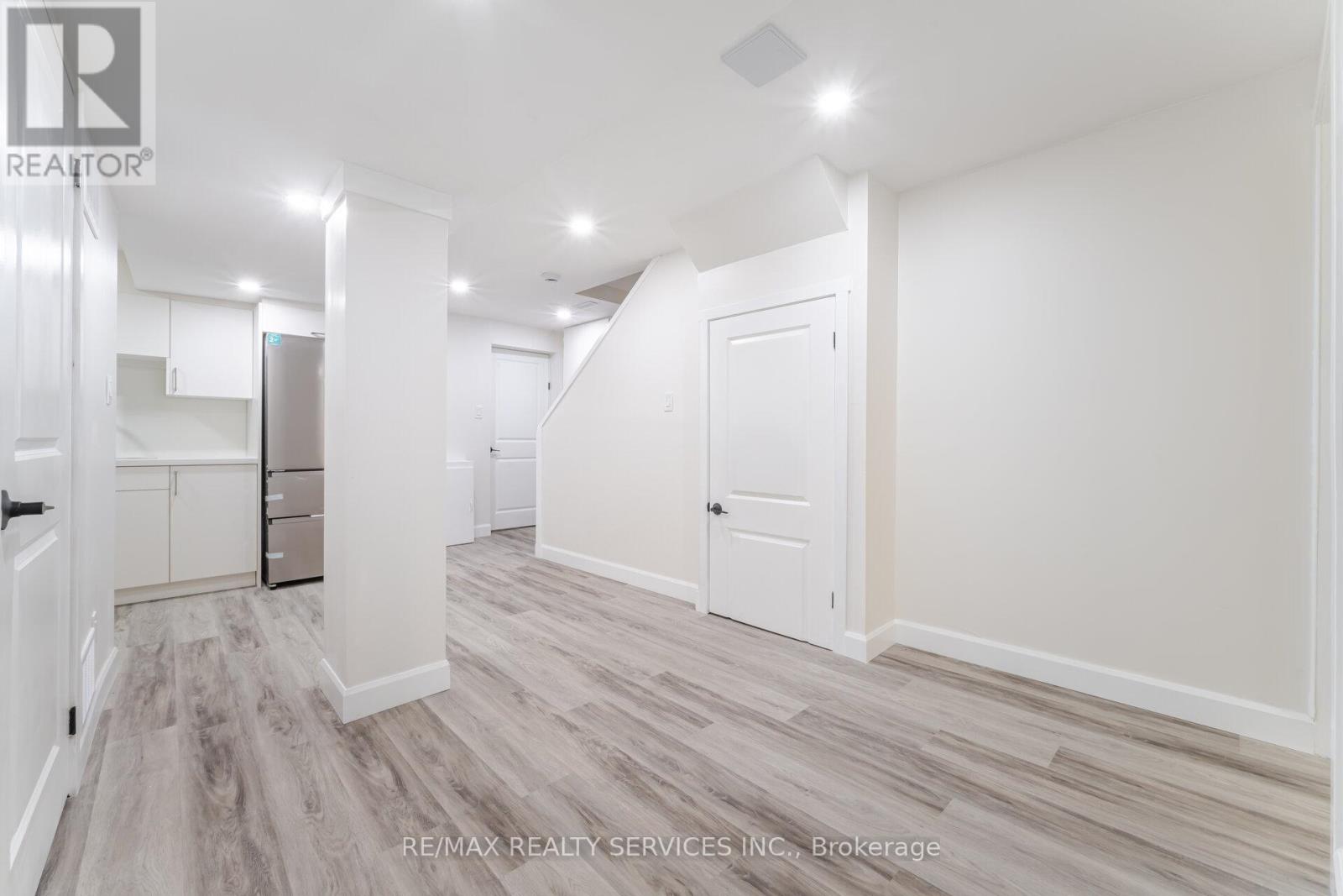 96 Toba Crescent, Brampton, Ontario  L6Z 4R8 - Photo 43 - W12478843