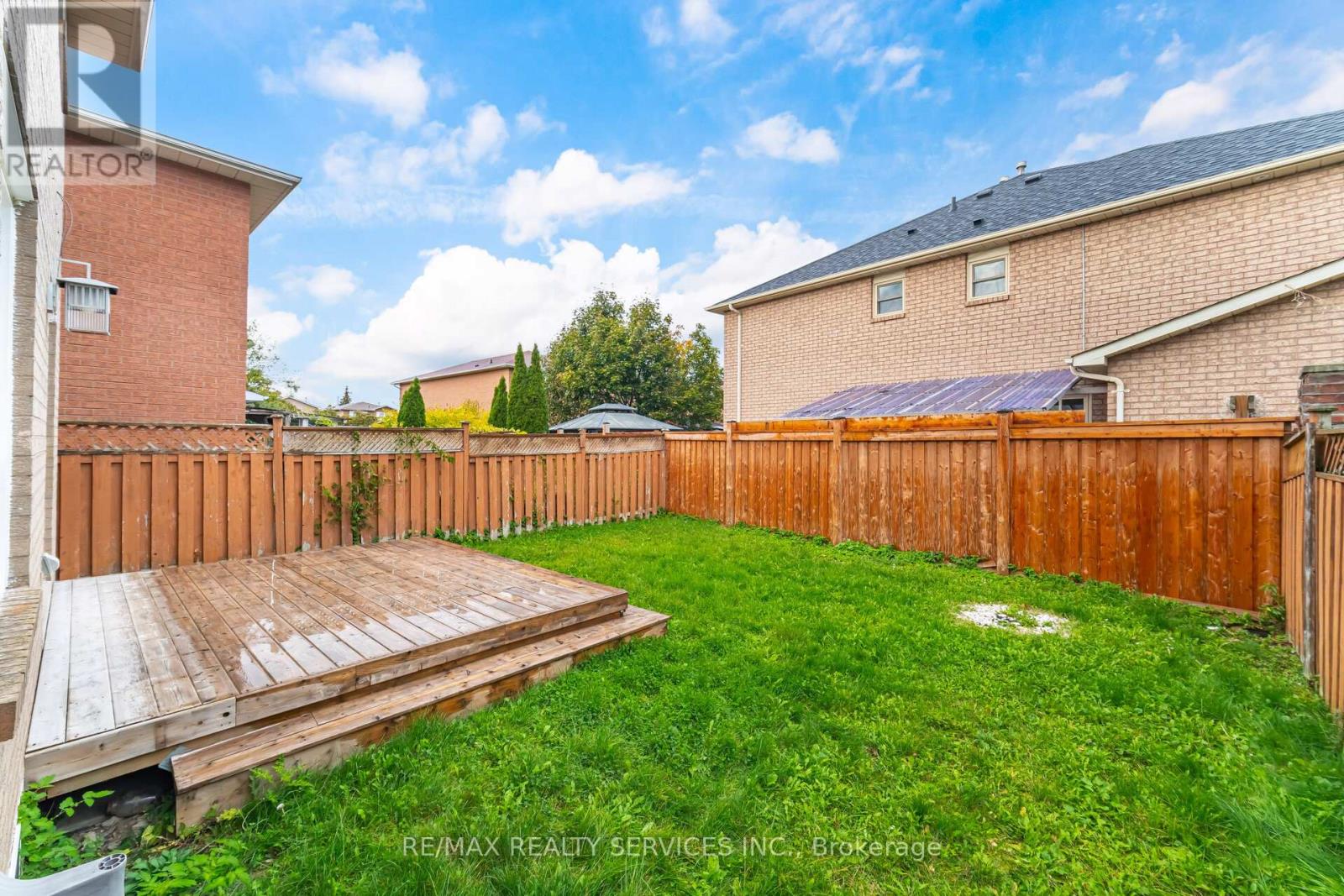 96 Toba Crescent, Brampton, Ontario  L6Z 4R8 - Photo 47 - W12478843